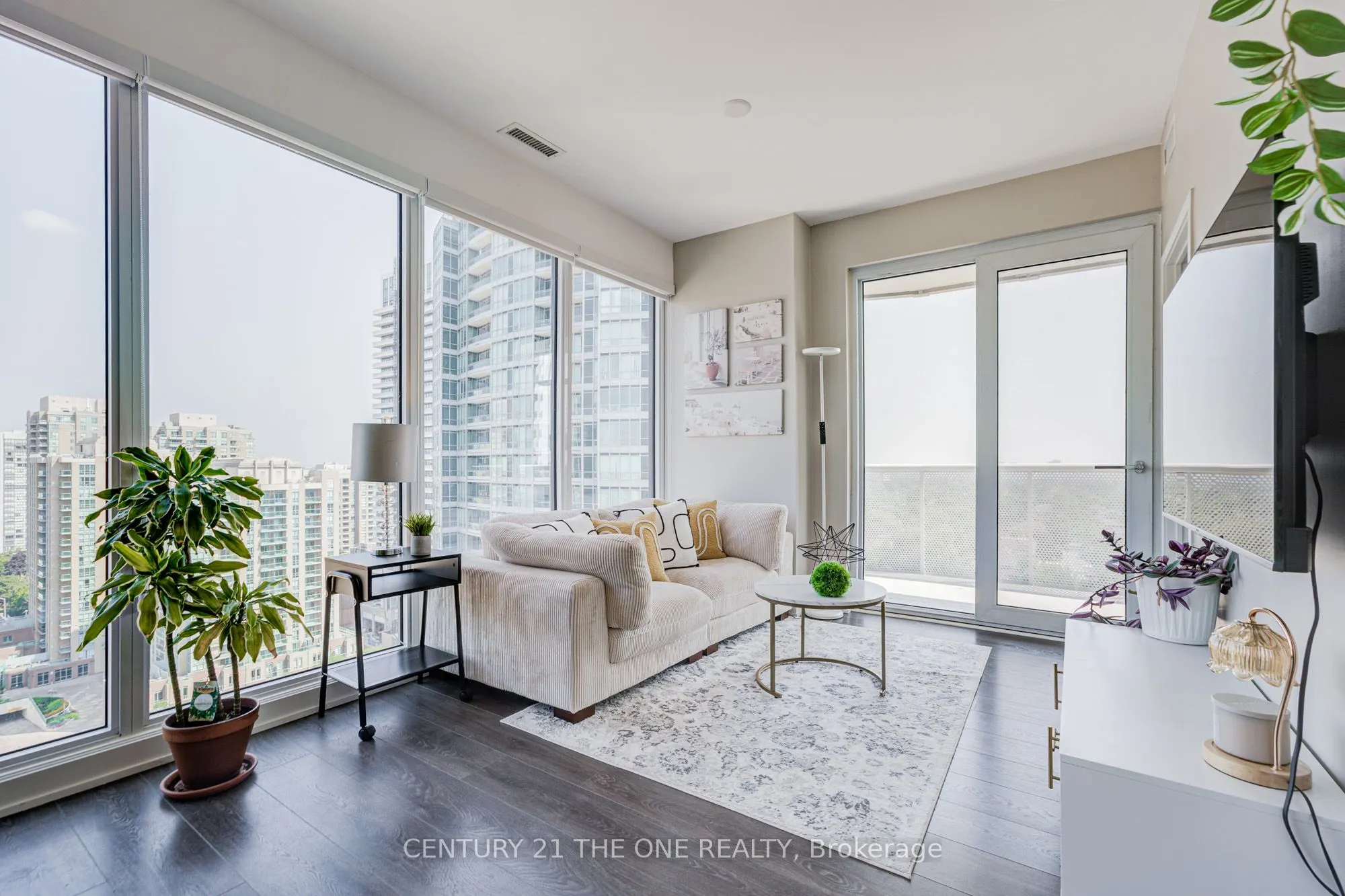 15 Holmes Avenue, #1708