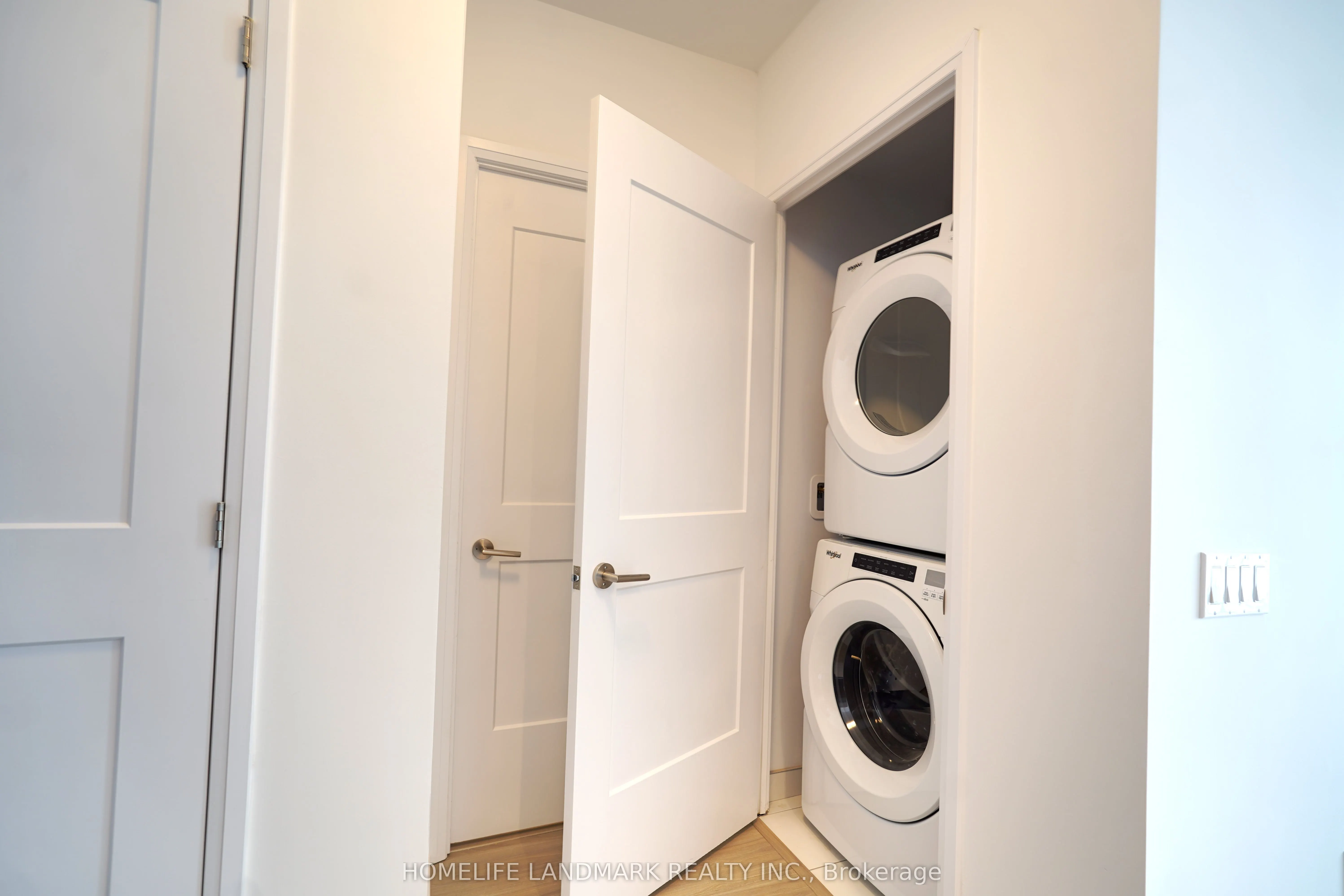 50 Dunfield Avenue, #2318
