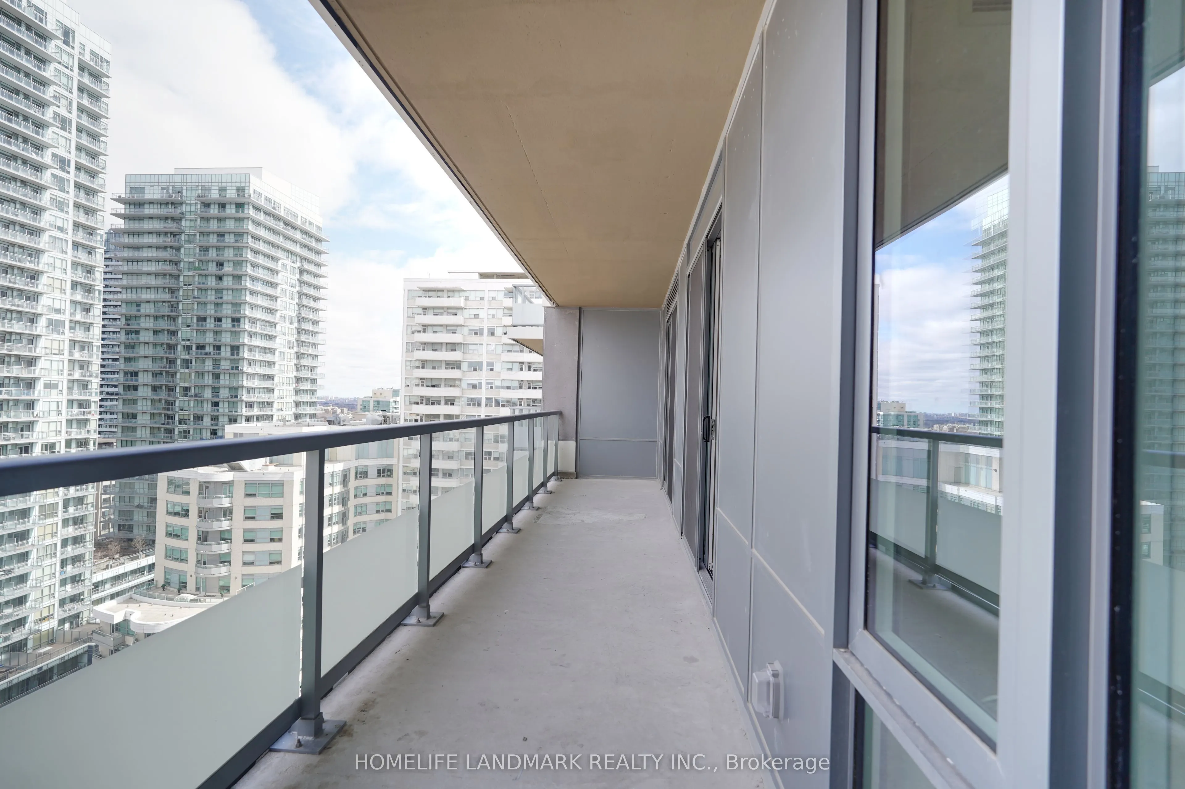 50 Dunfield Avenue, #2318