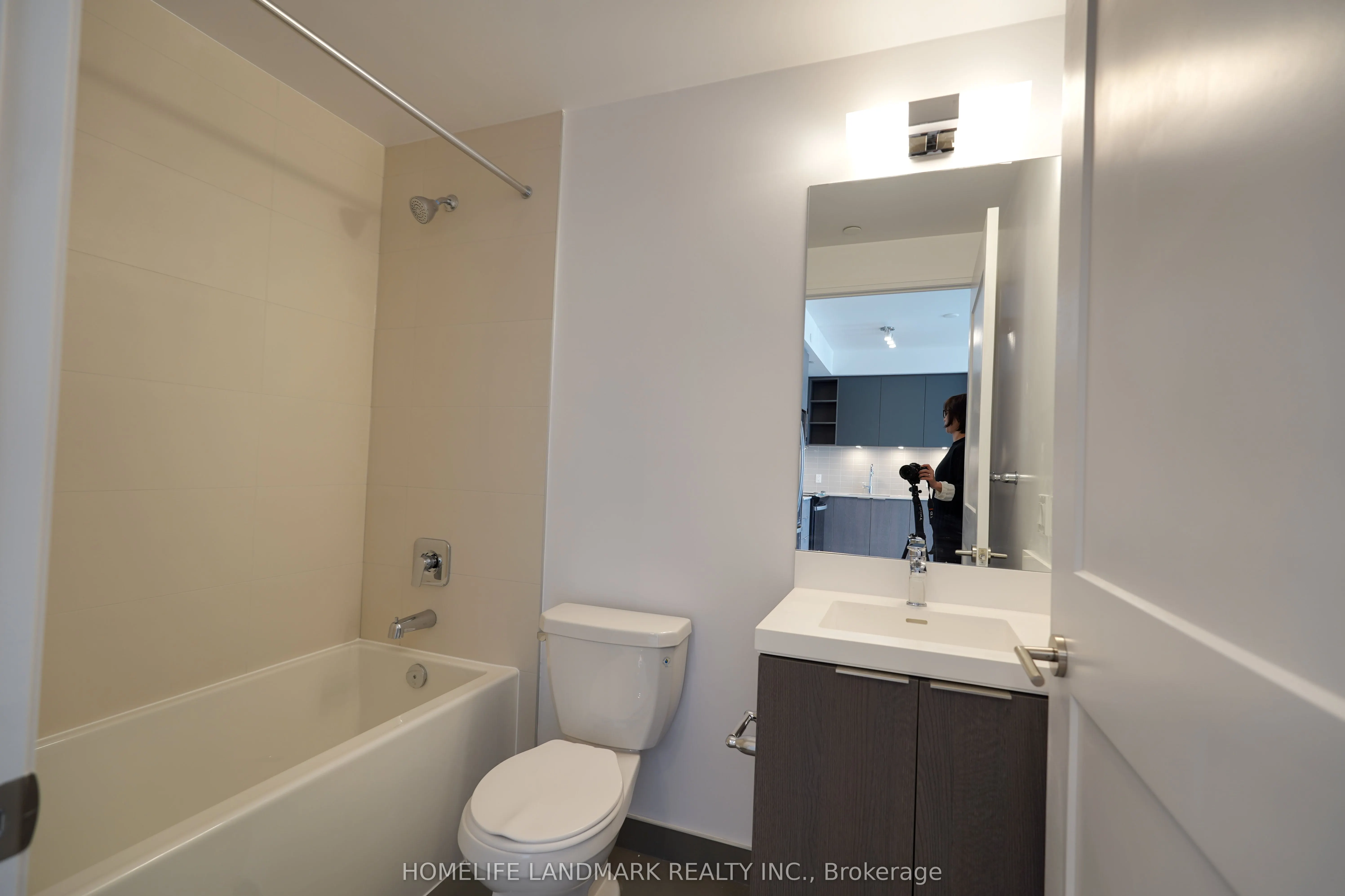 50 Dunfield Avenue, #2318