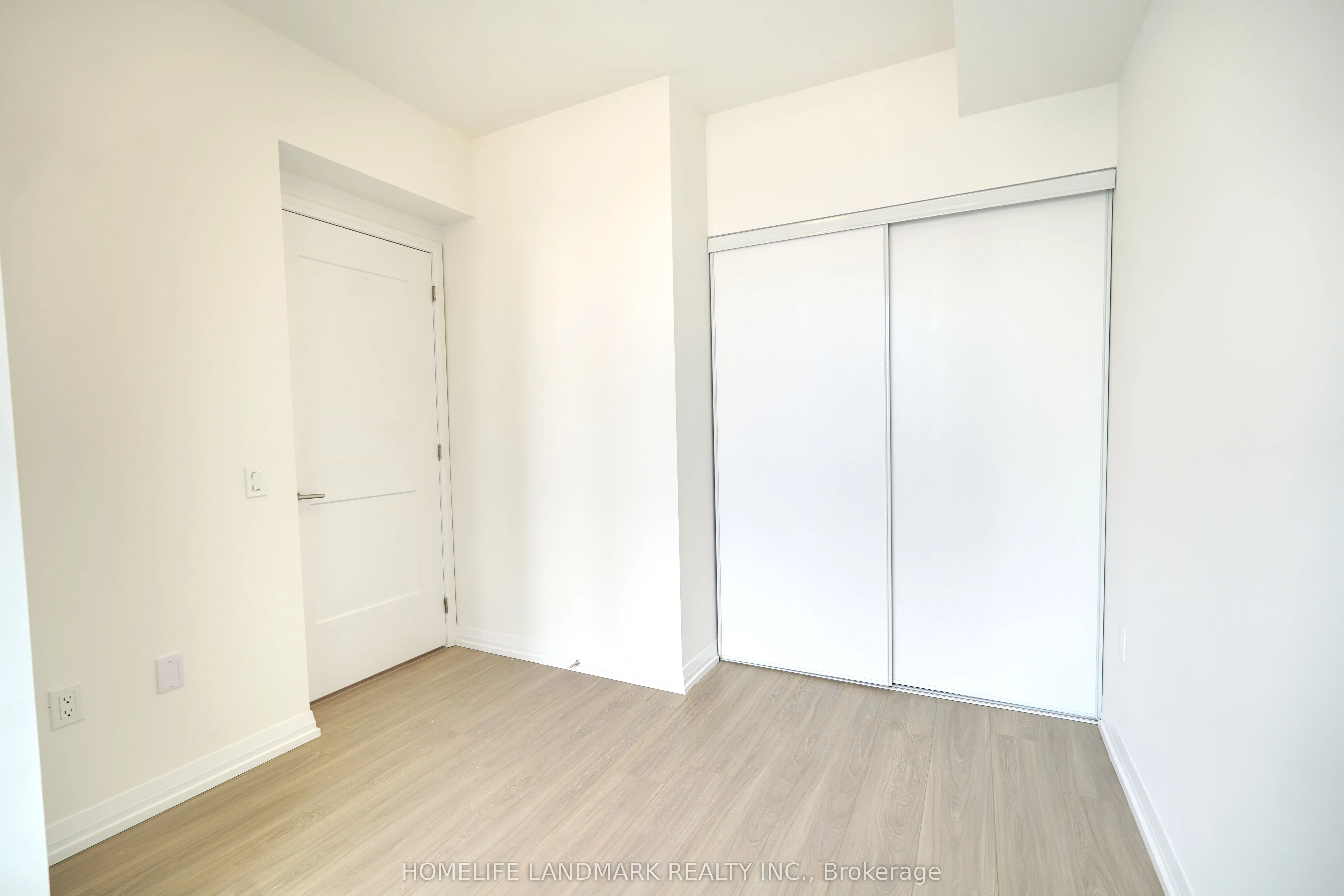 50 Dunfield Avenue, #2318
