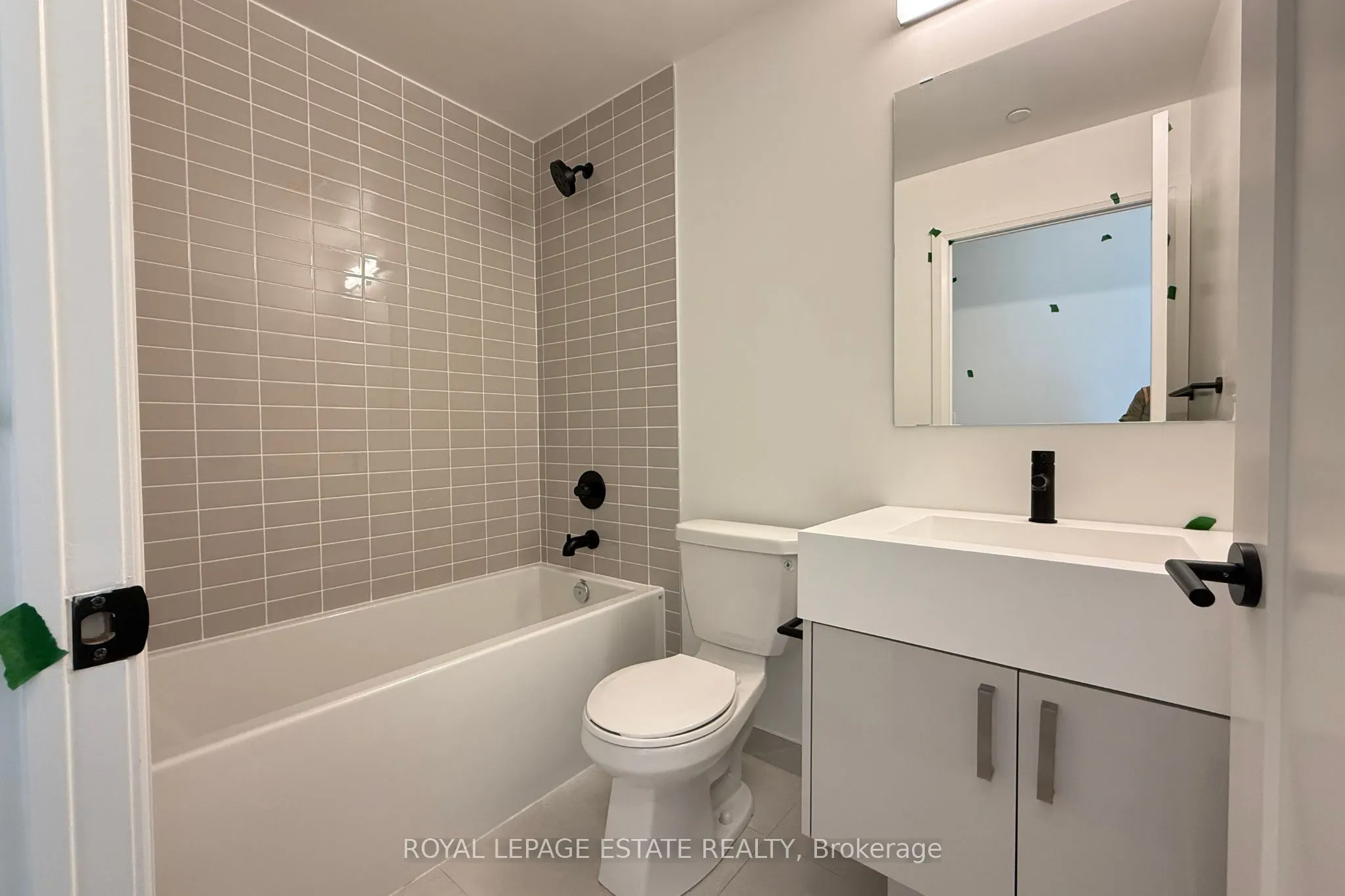 280 Dundas Street W, #2503