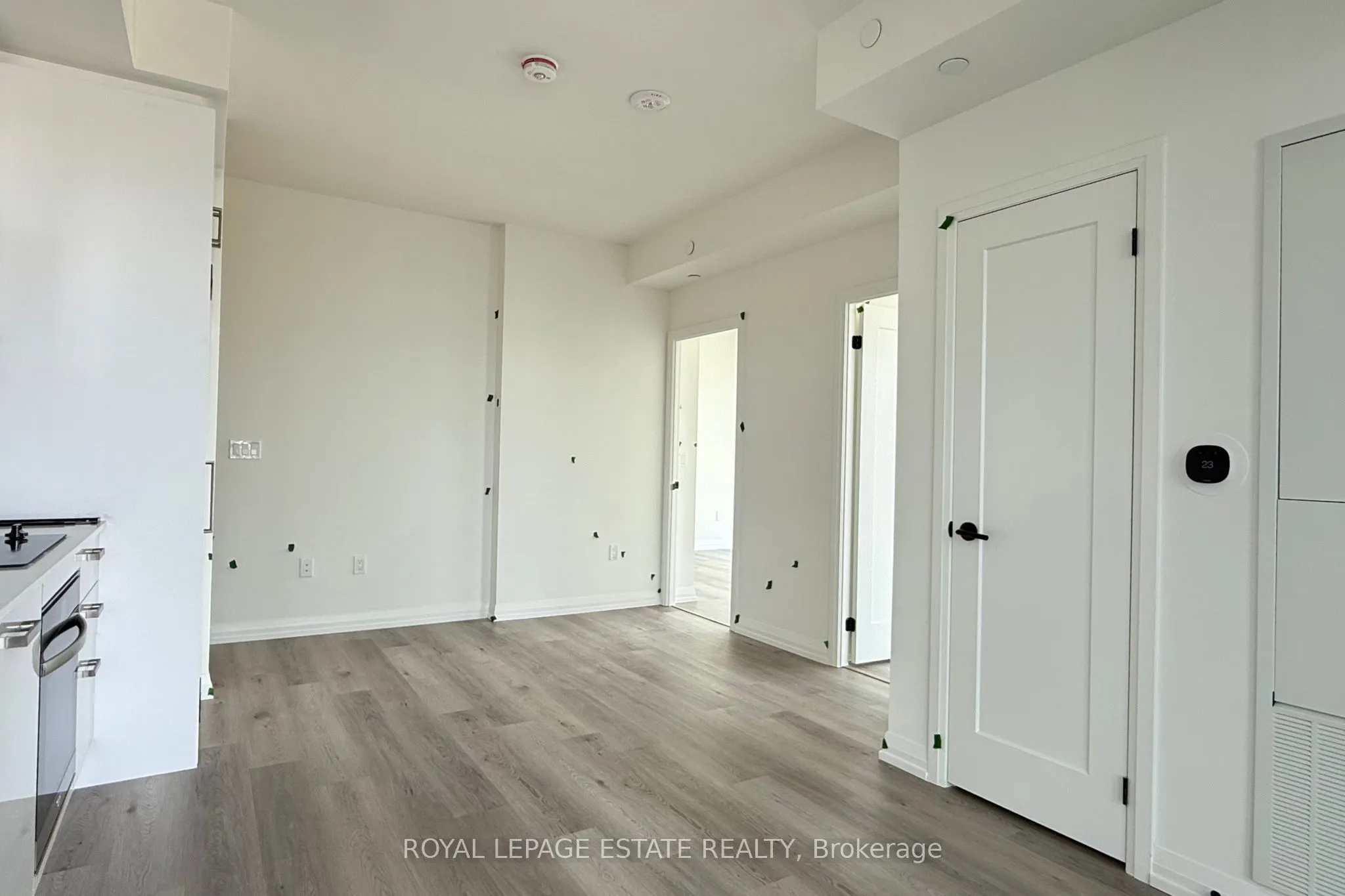 280 Dundas Street W, #2503