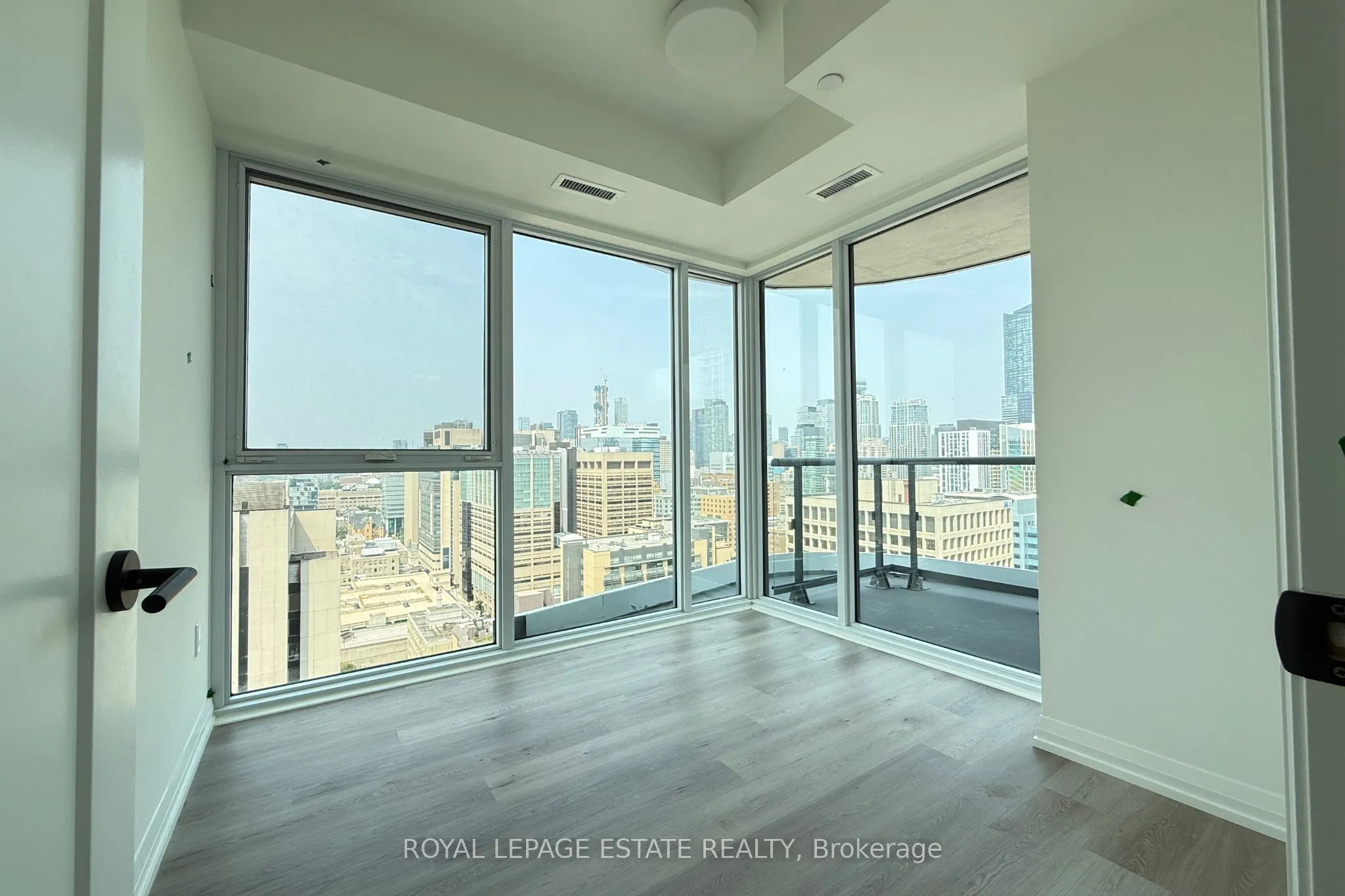 280 Dundas Street W, #2503