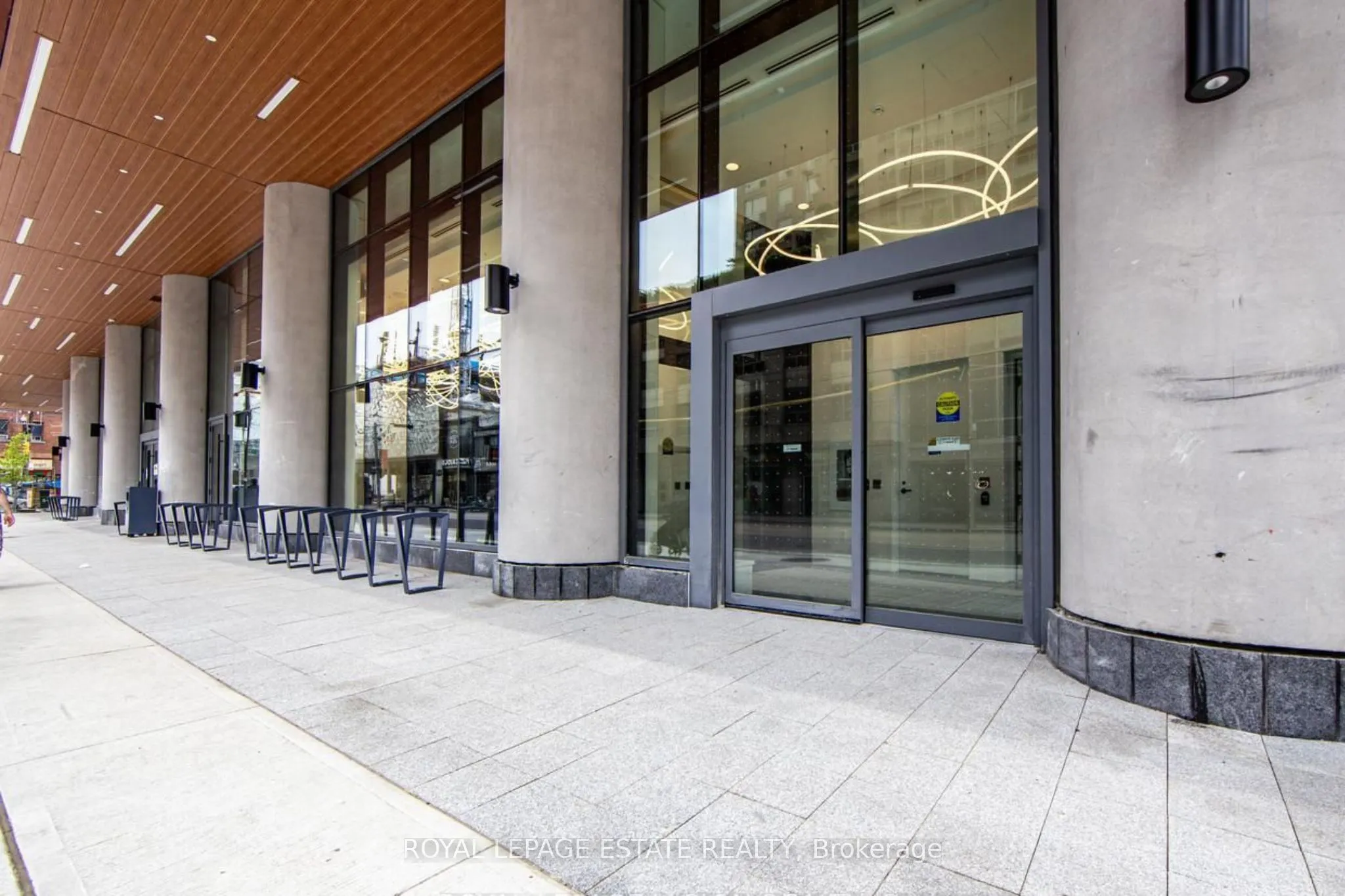 280 Dundas Street W, #2503