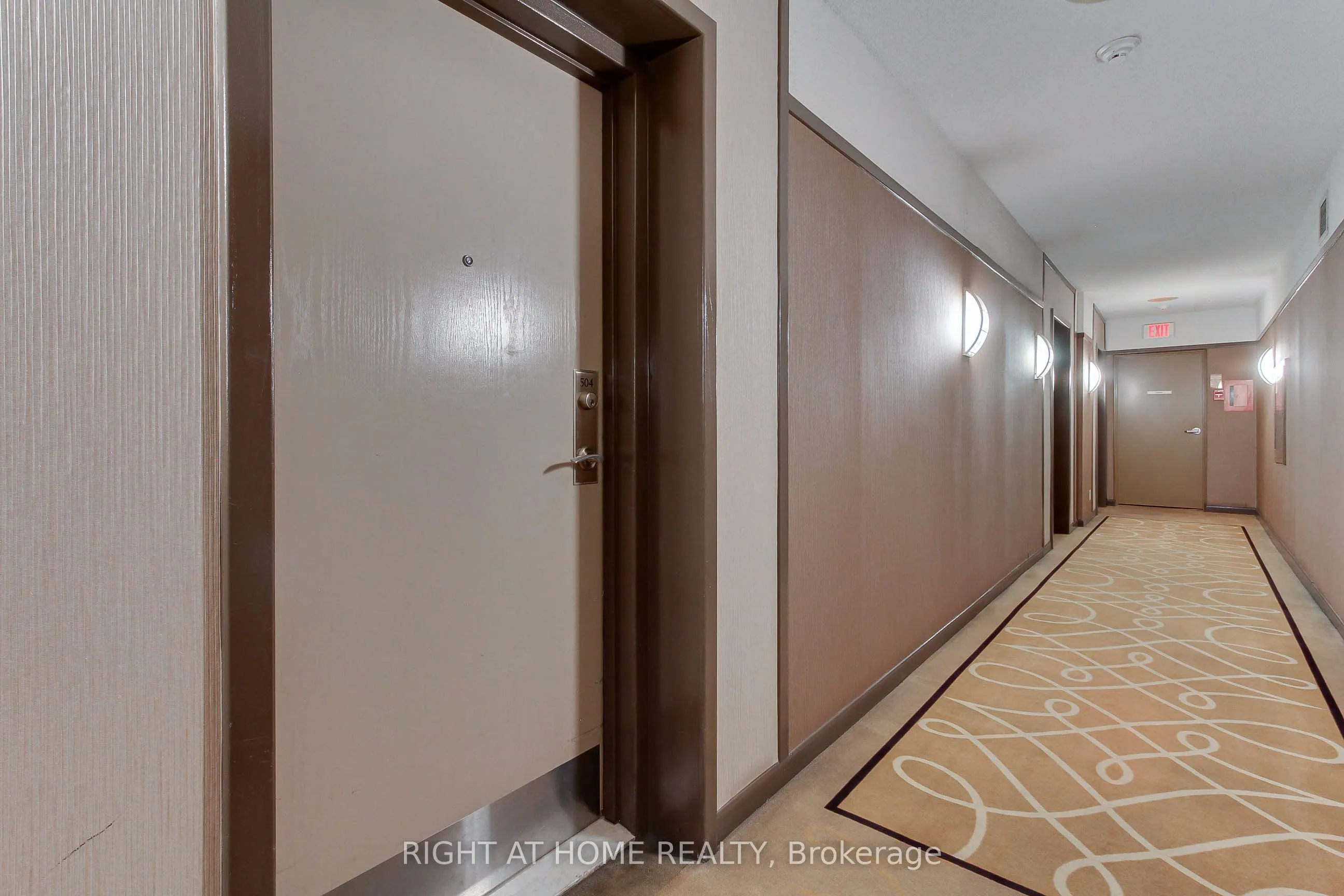 77 Harbour Square, #504