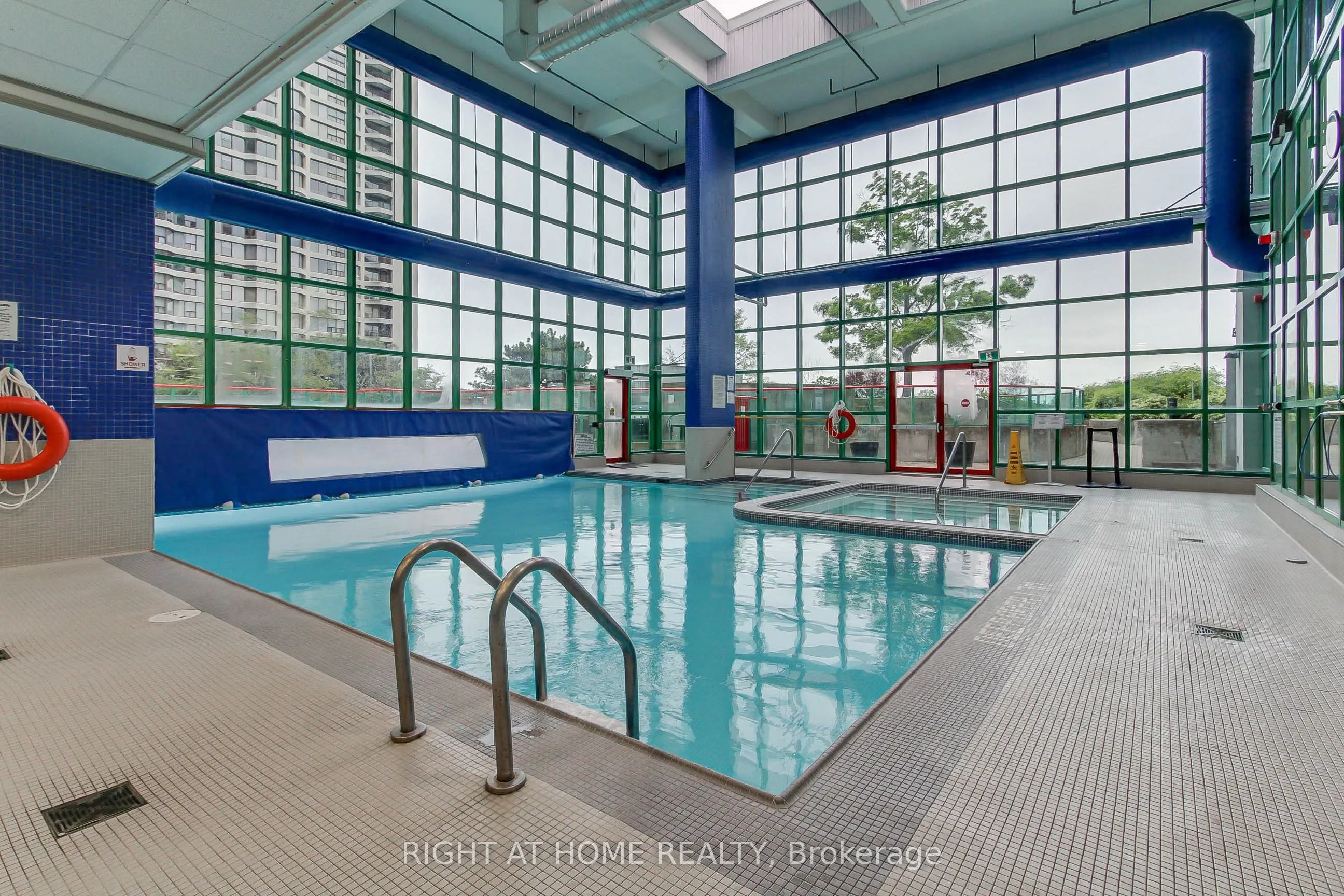 77 Harbour Square, #504