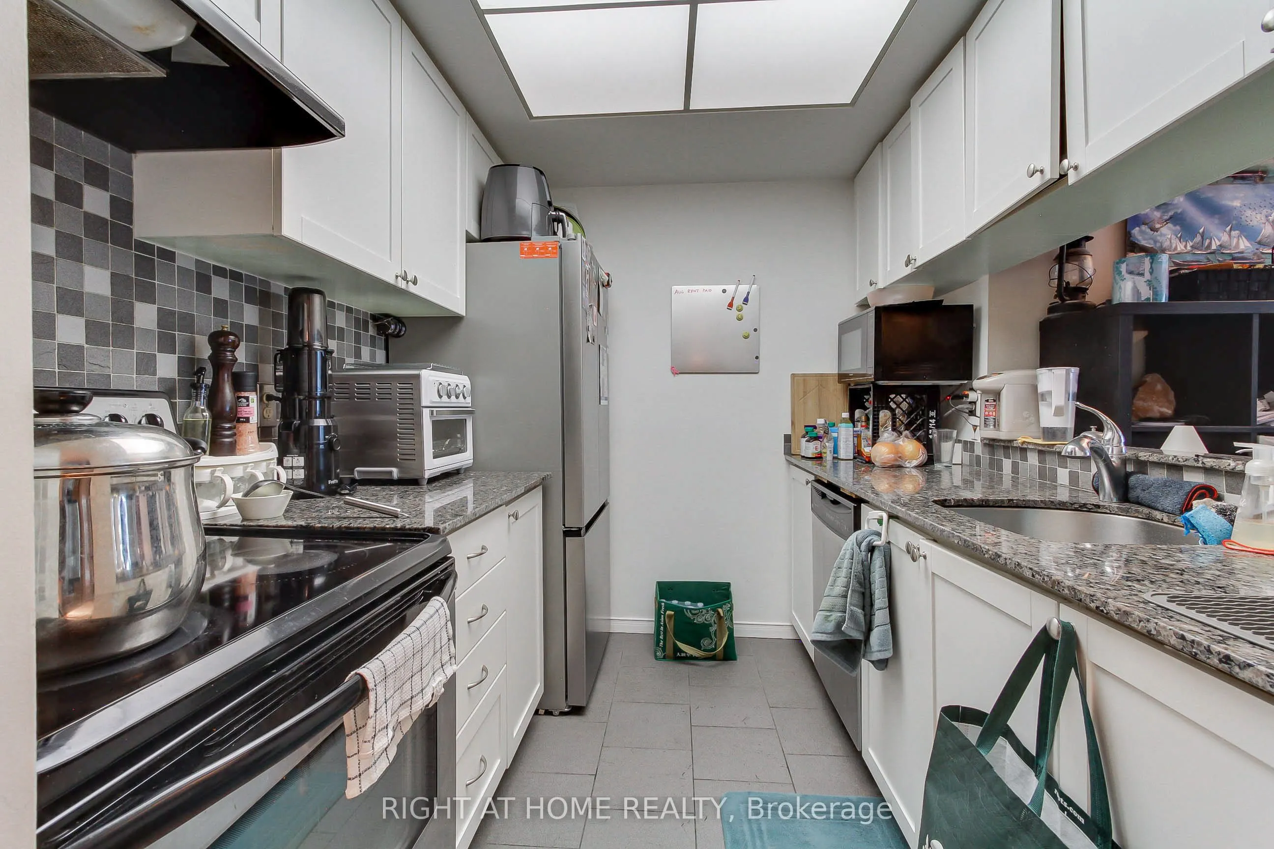 77 Harbour Square, #504