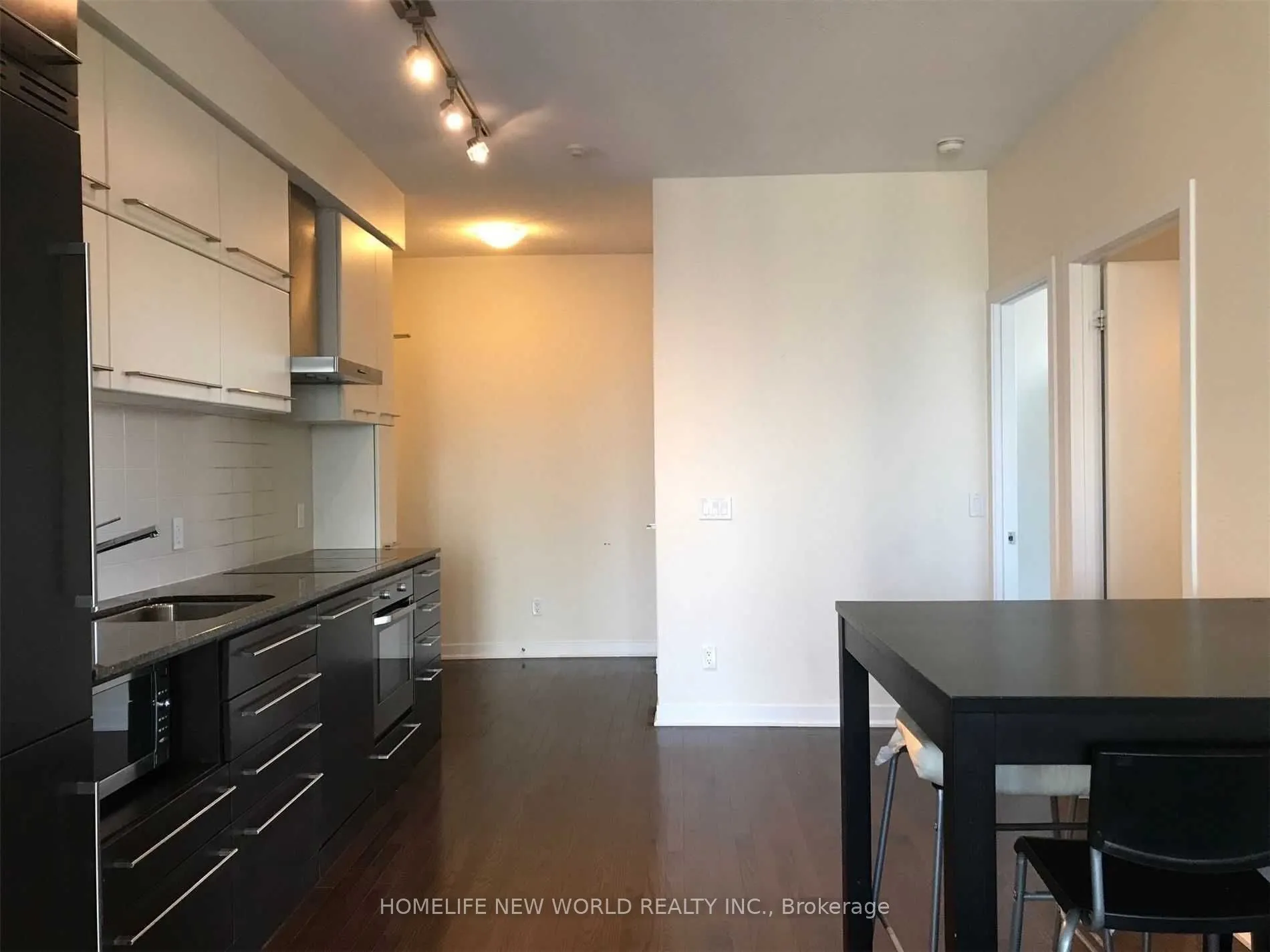 770 BAY Street, #2202
