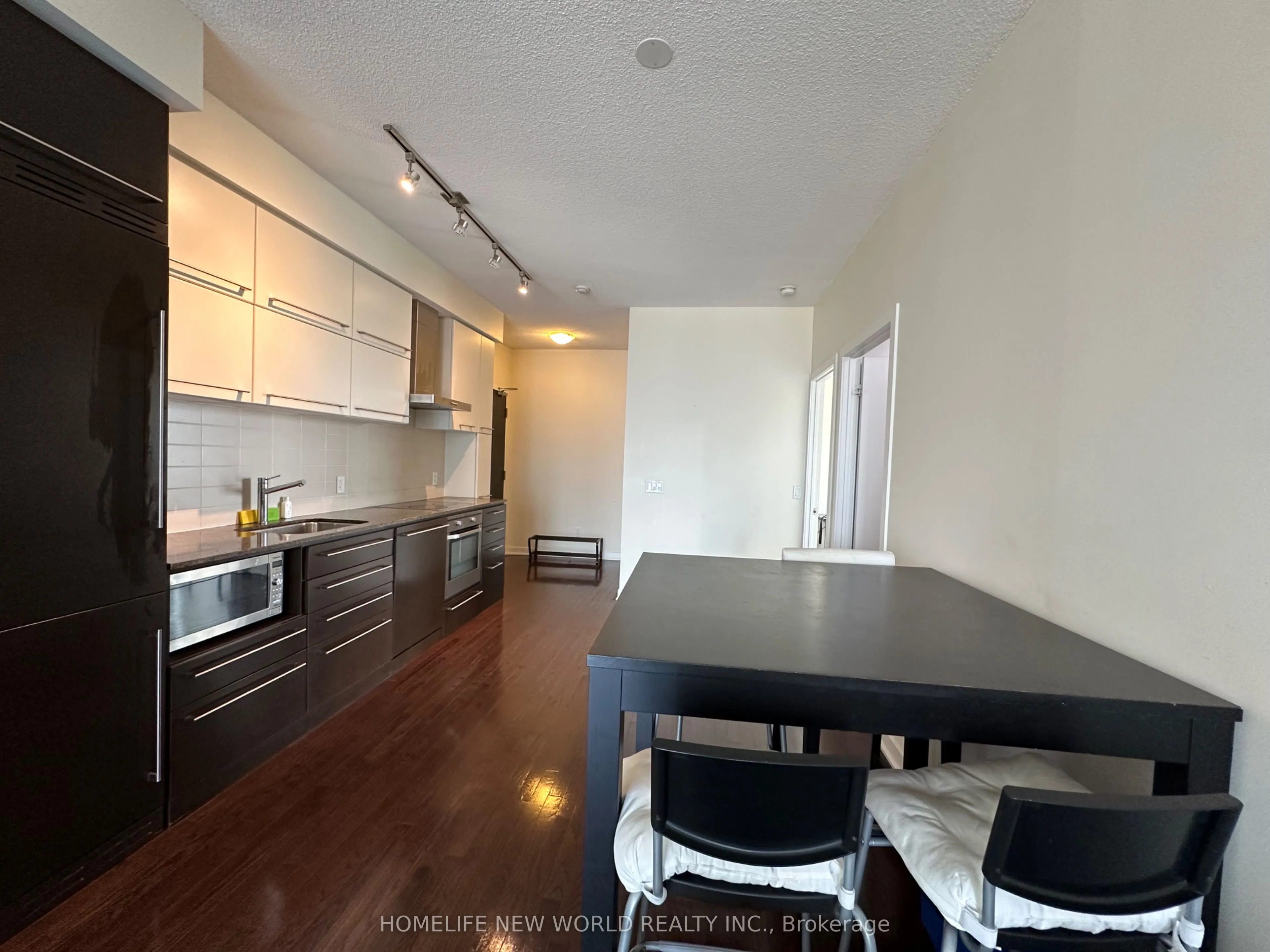 770 BAY Street, #2202