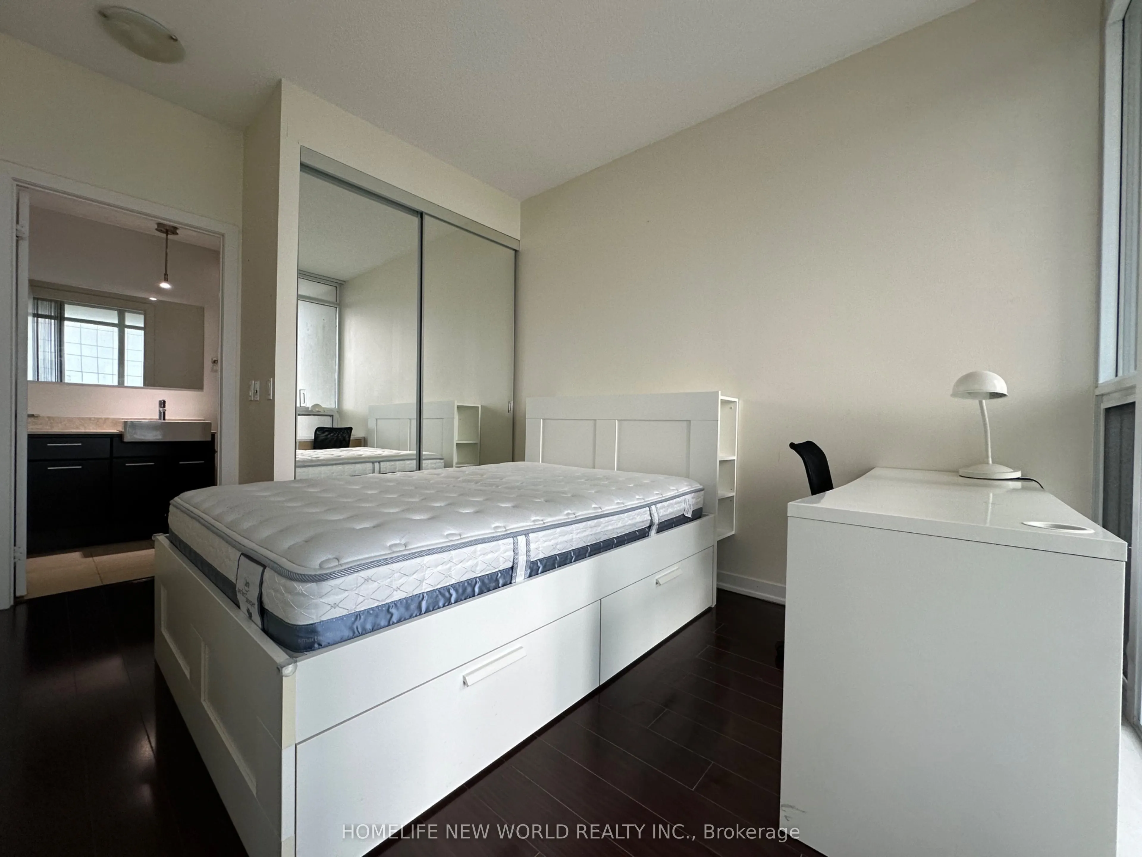 770 BAY Street, #2202