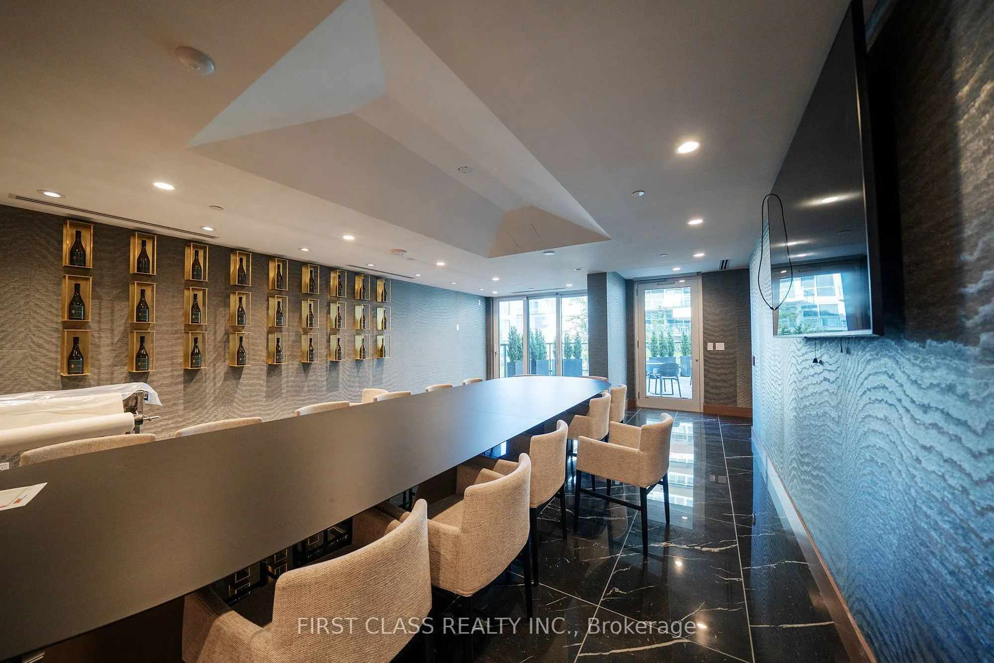 117 Mcmahon Drive, #3603