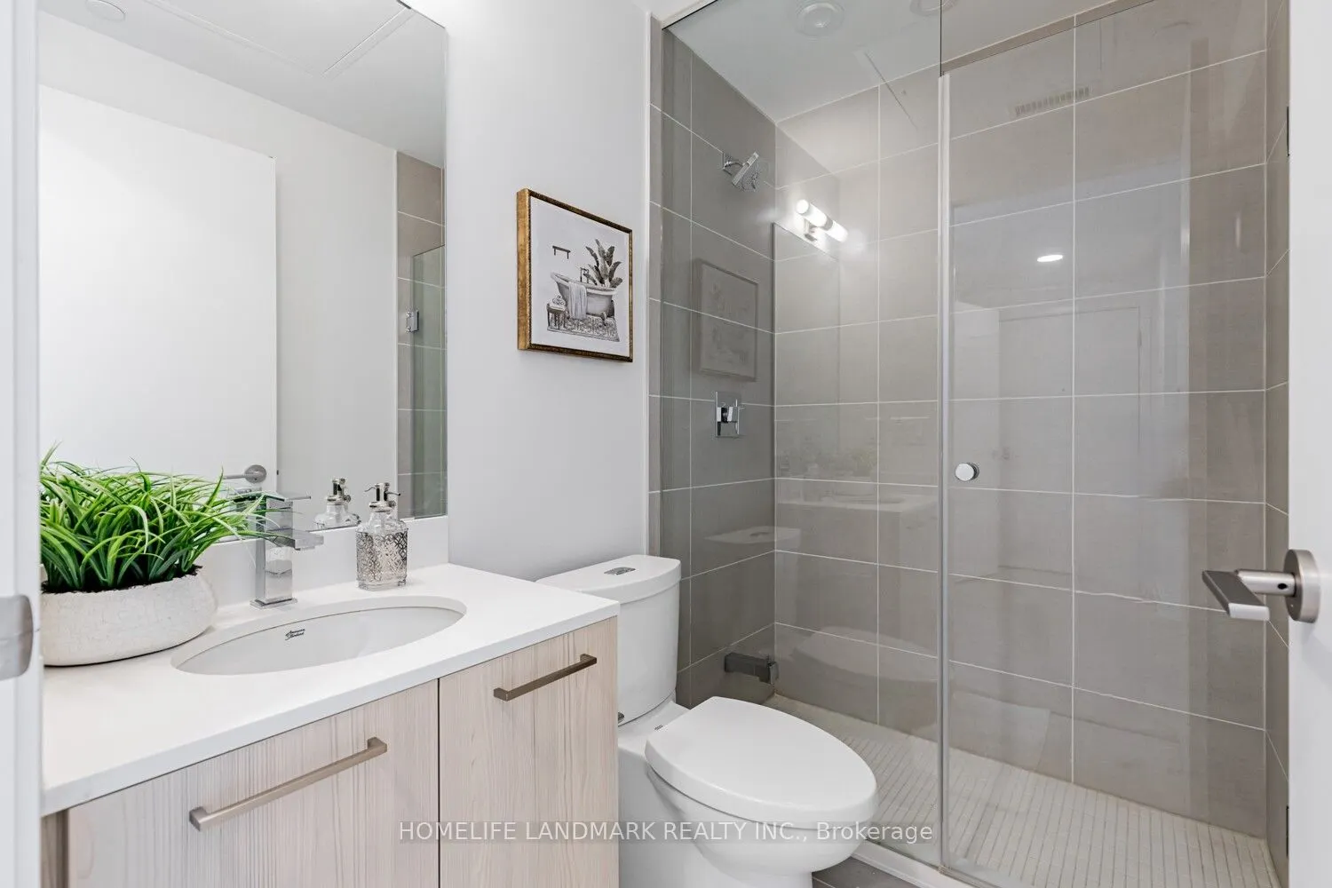 65 Mutual Street, #2501