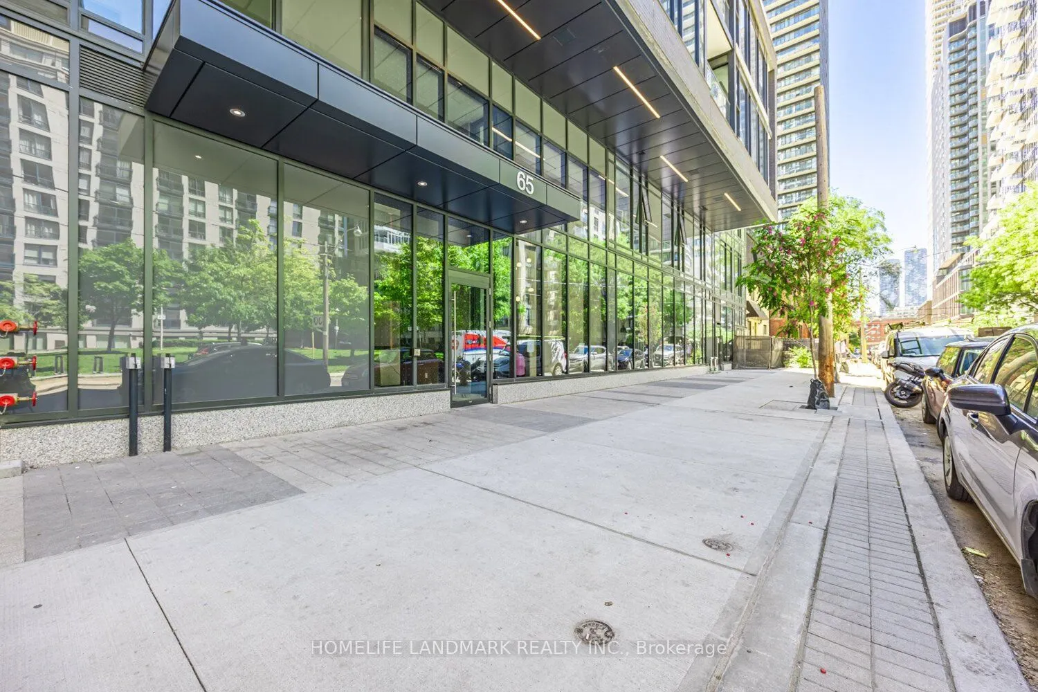 65 Mutual Street, #2501