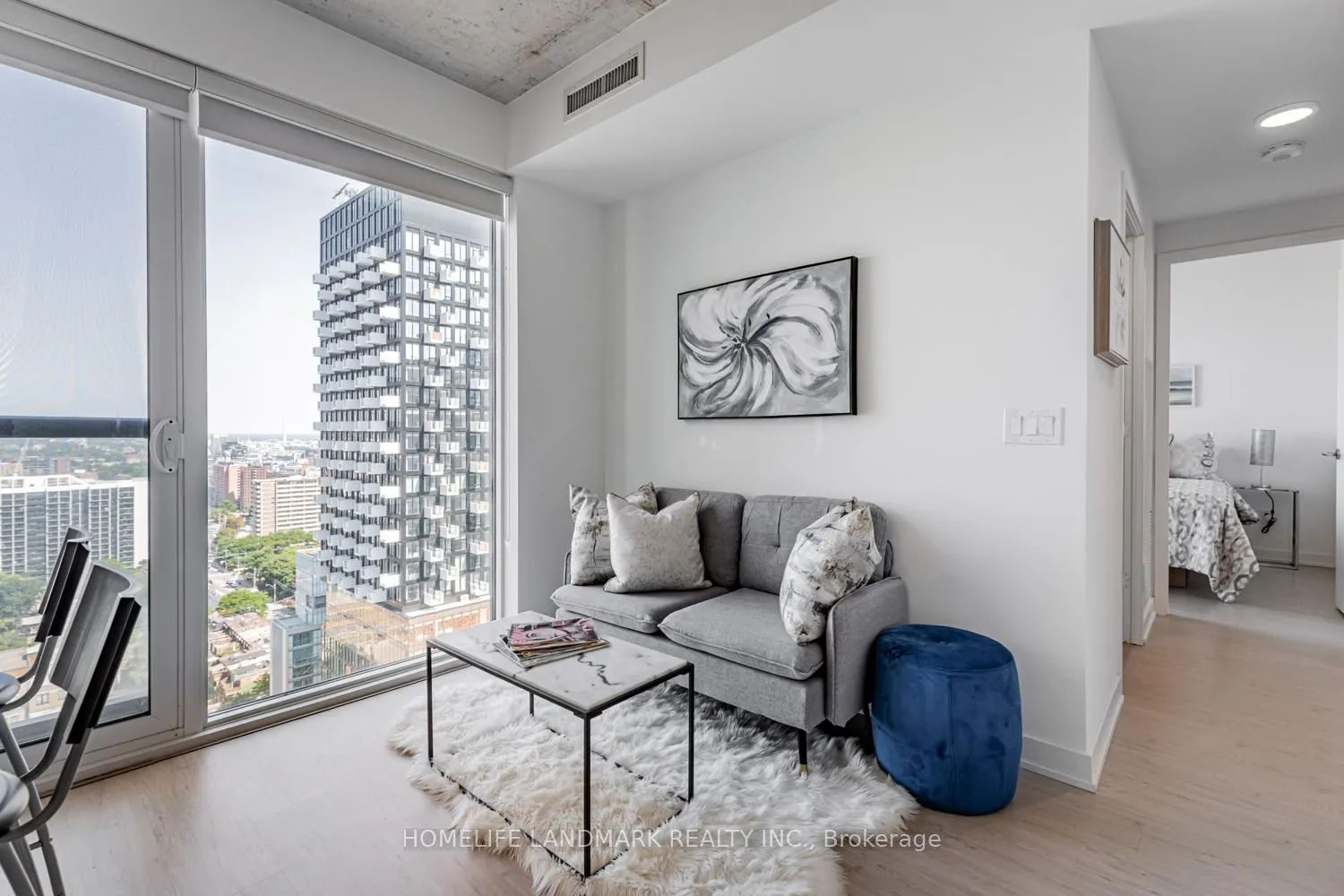 65 Mutual Street, #2501