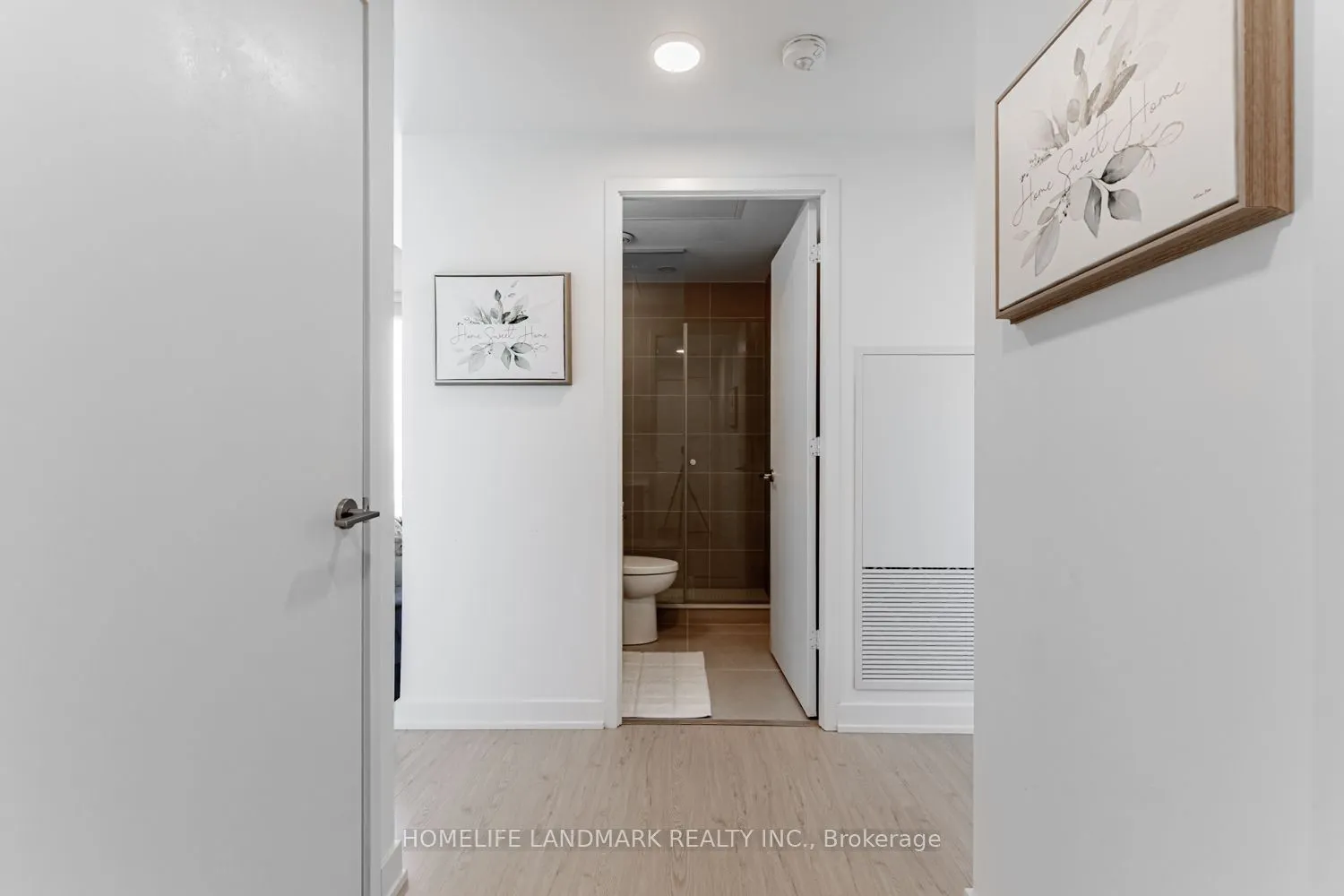65 Mutual Street, #2501