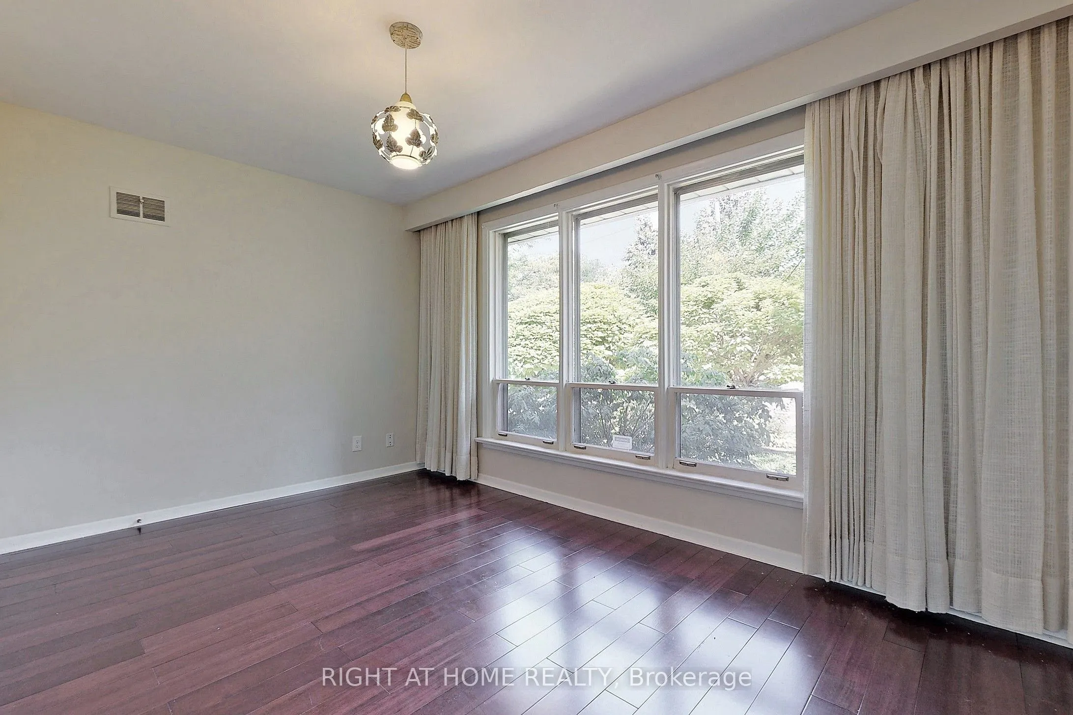 42 Denmark Crescent