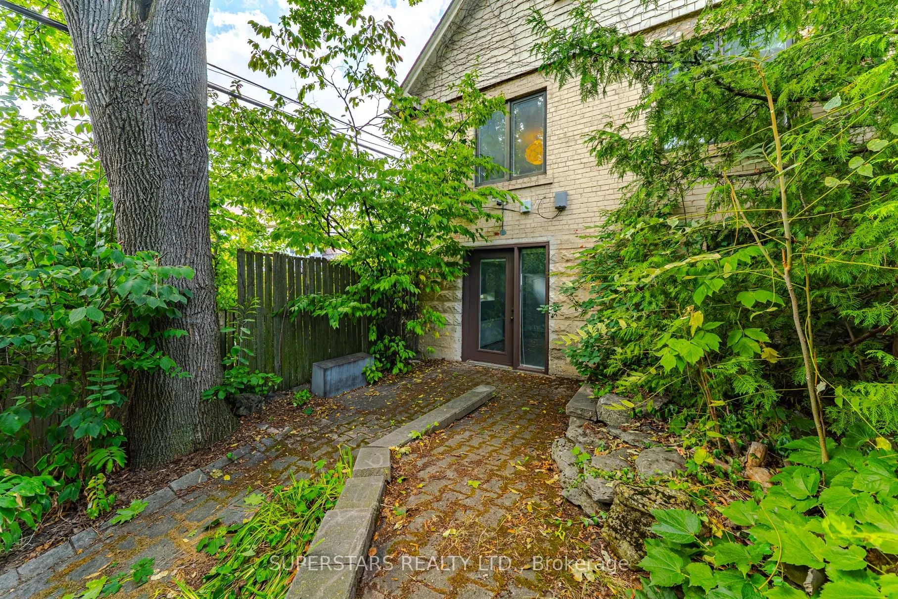 29 Crestview Road