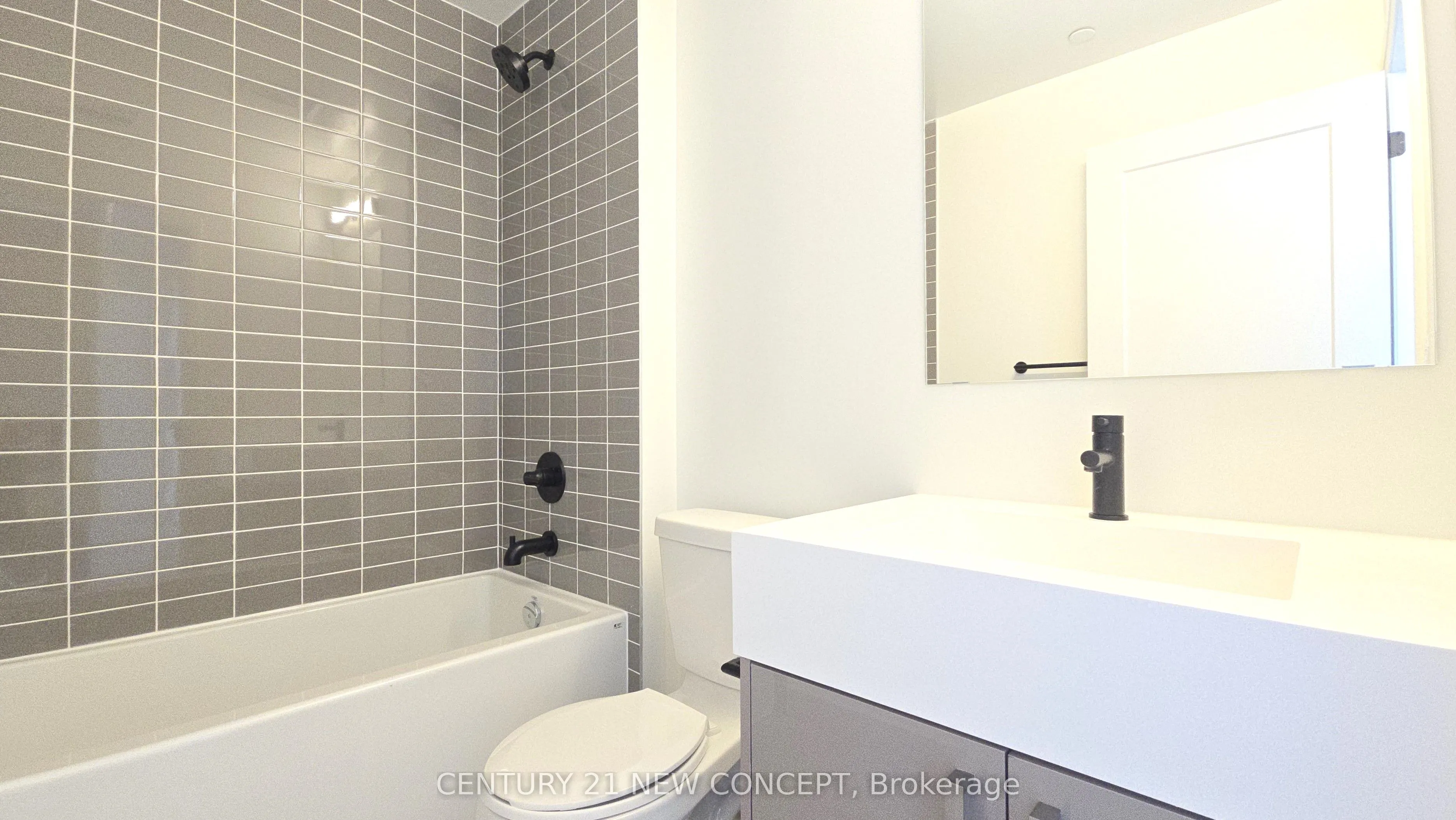 280 Dundas Street W, #2502