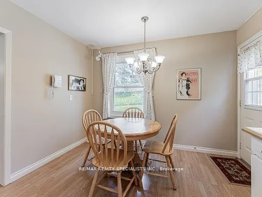 8 Beveridge Drive