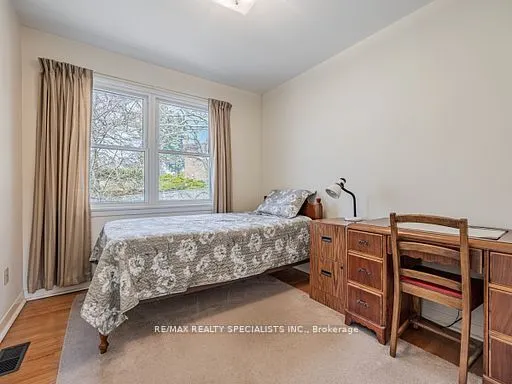 8 Beveridge Drive