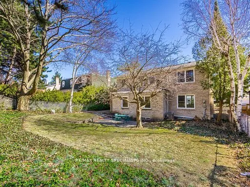 8 Beveridge Drive