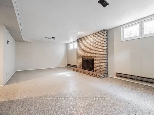 8 Beveridge Drive