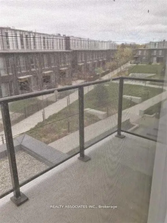 128 Fairview Mall Drive, #210