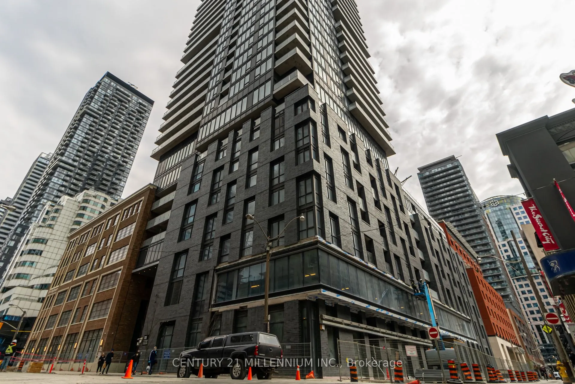 115 Blue Jays Way, #3501