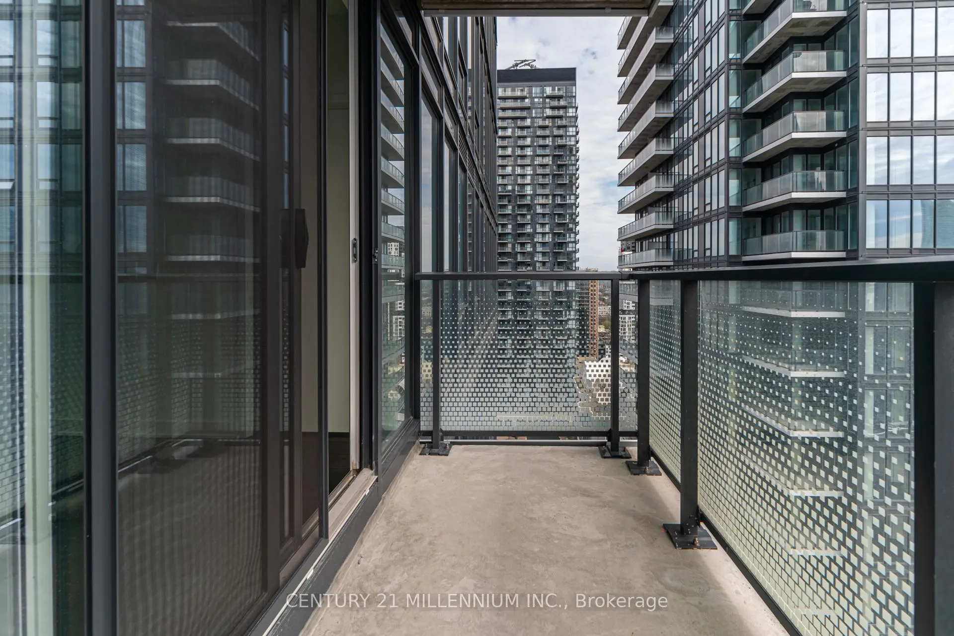 115 Blue Jays Way, #3501