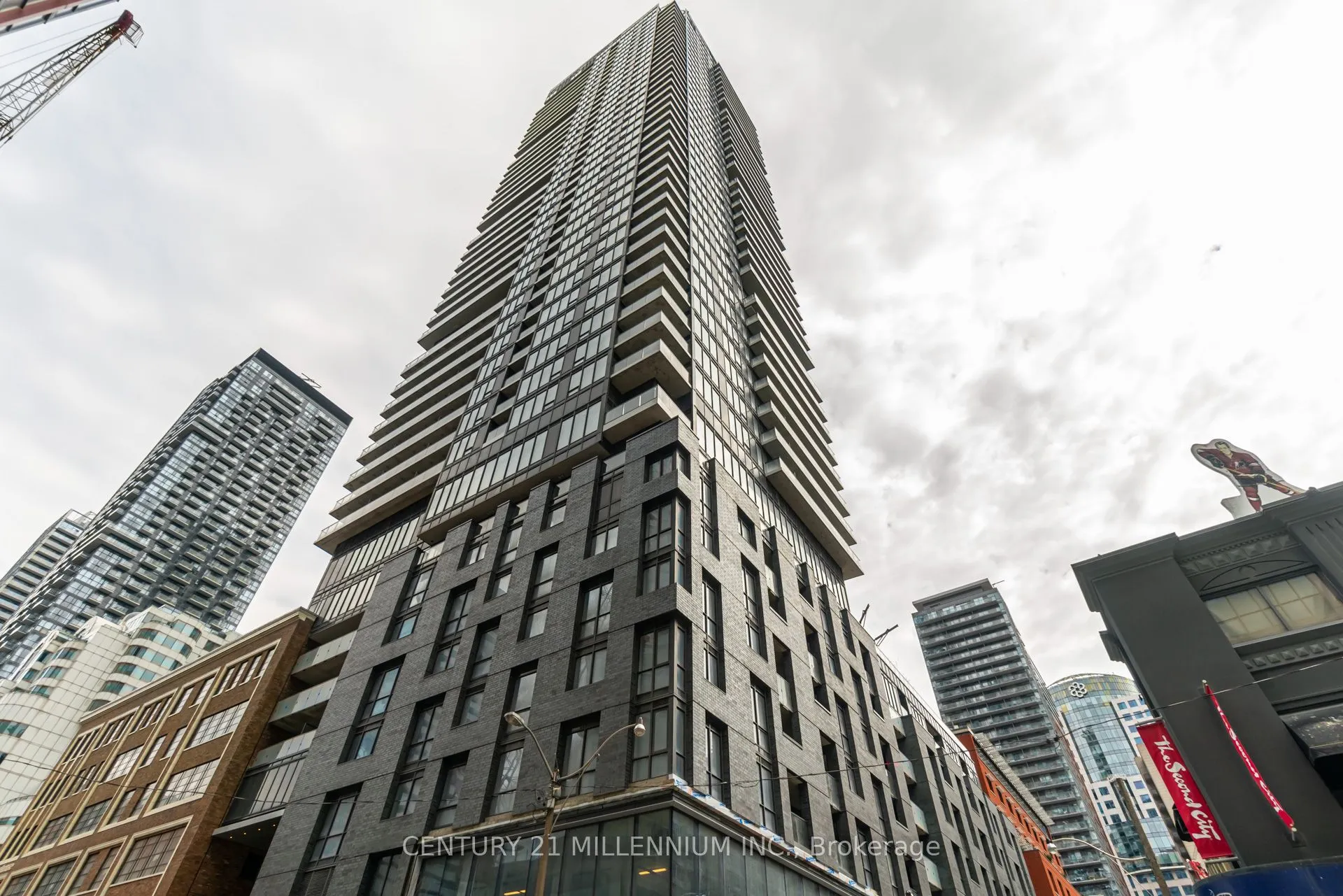 115 Blue Jays Way, #3501