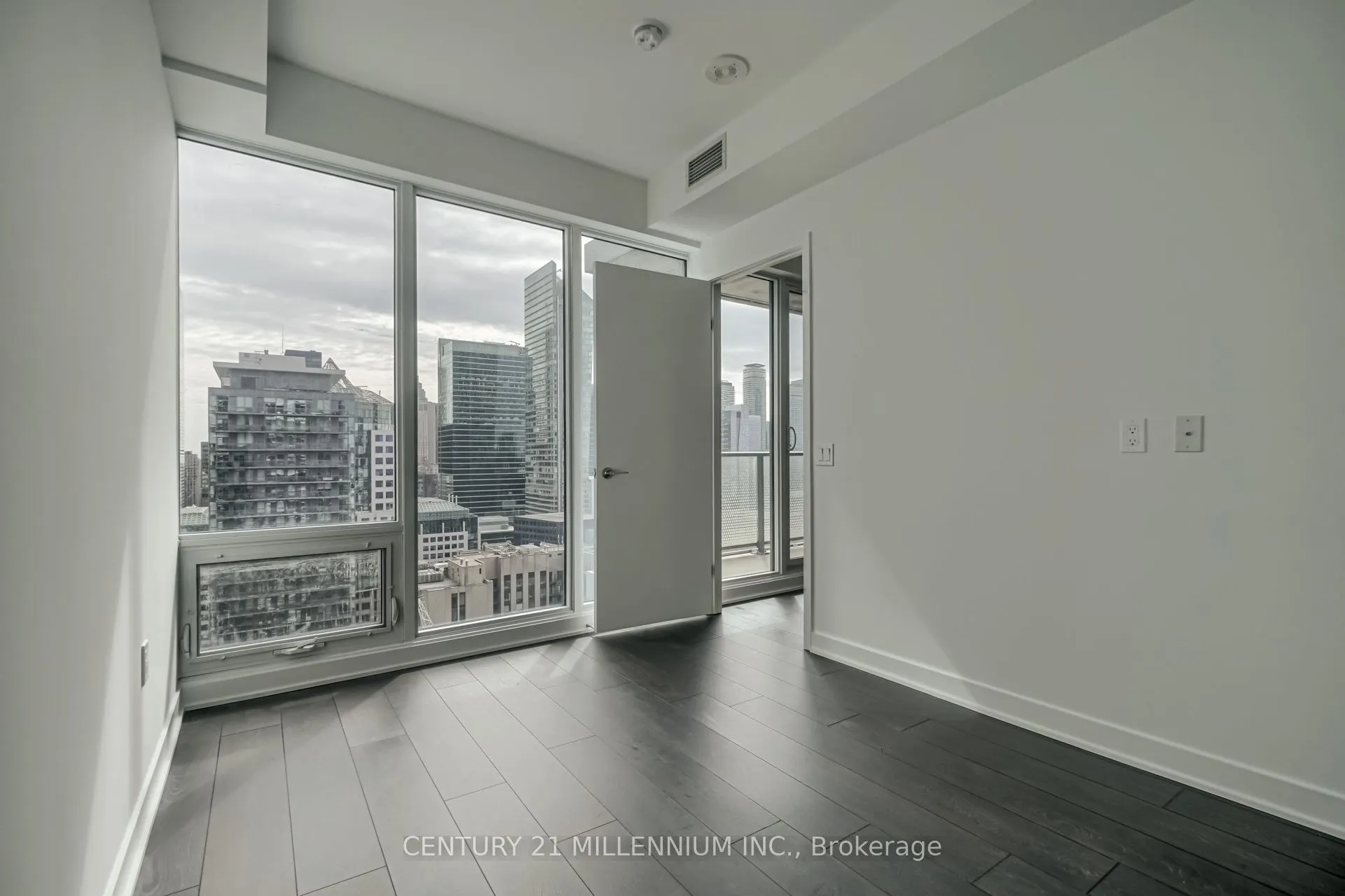 115 Blue Jays Way, #3501