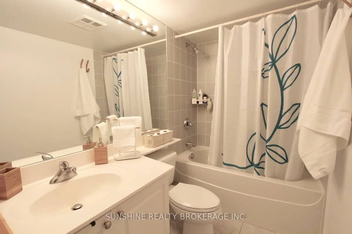 219 Fort York Boulevard, #2704