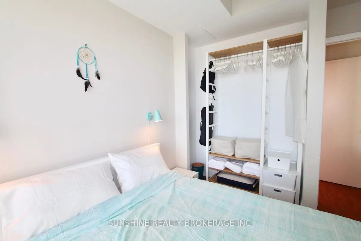 219 Fort York Boulevard, #2704