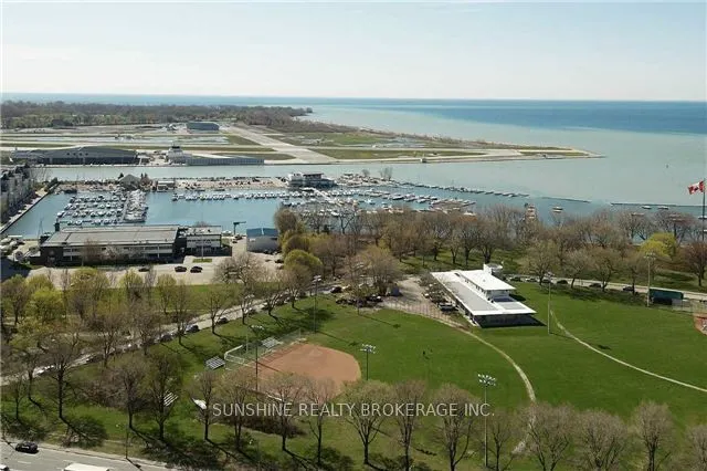 219 Fort York Boulevard, #2704