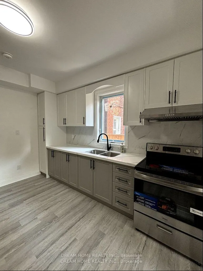 262 clinton Street, #102
