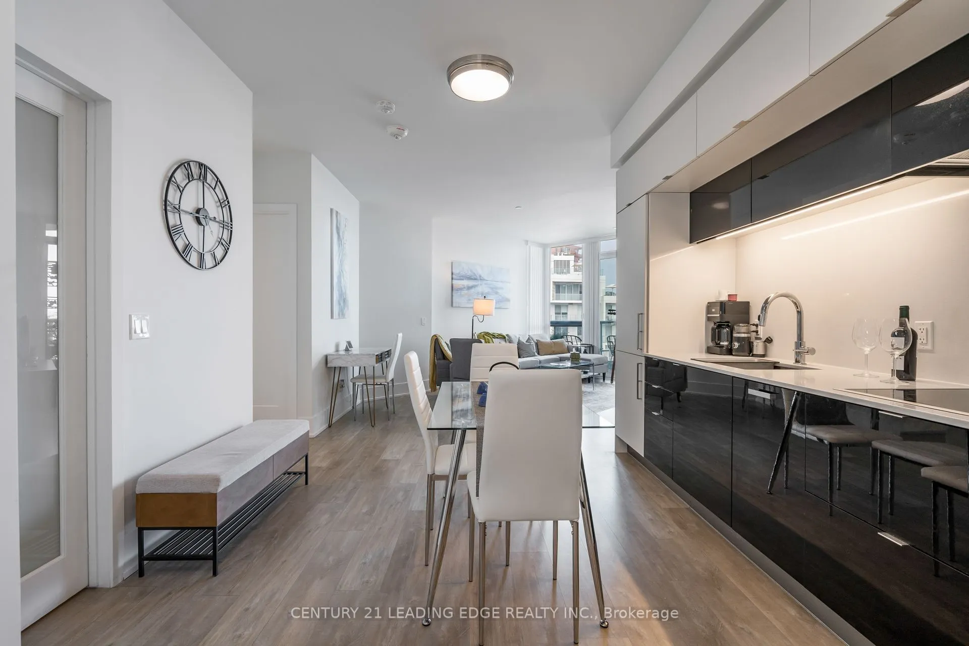 1 Edgewater Drive, #919