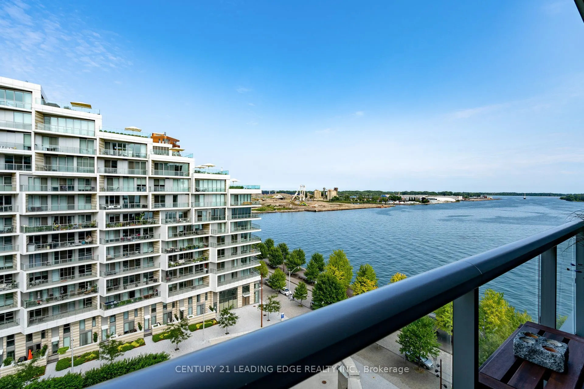 1 Edgewater Drive, #919