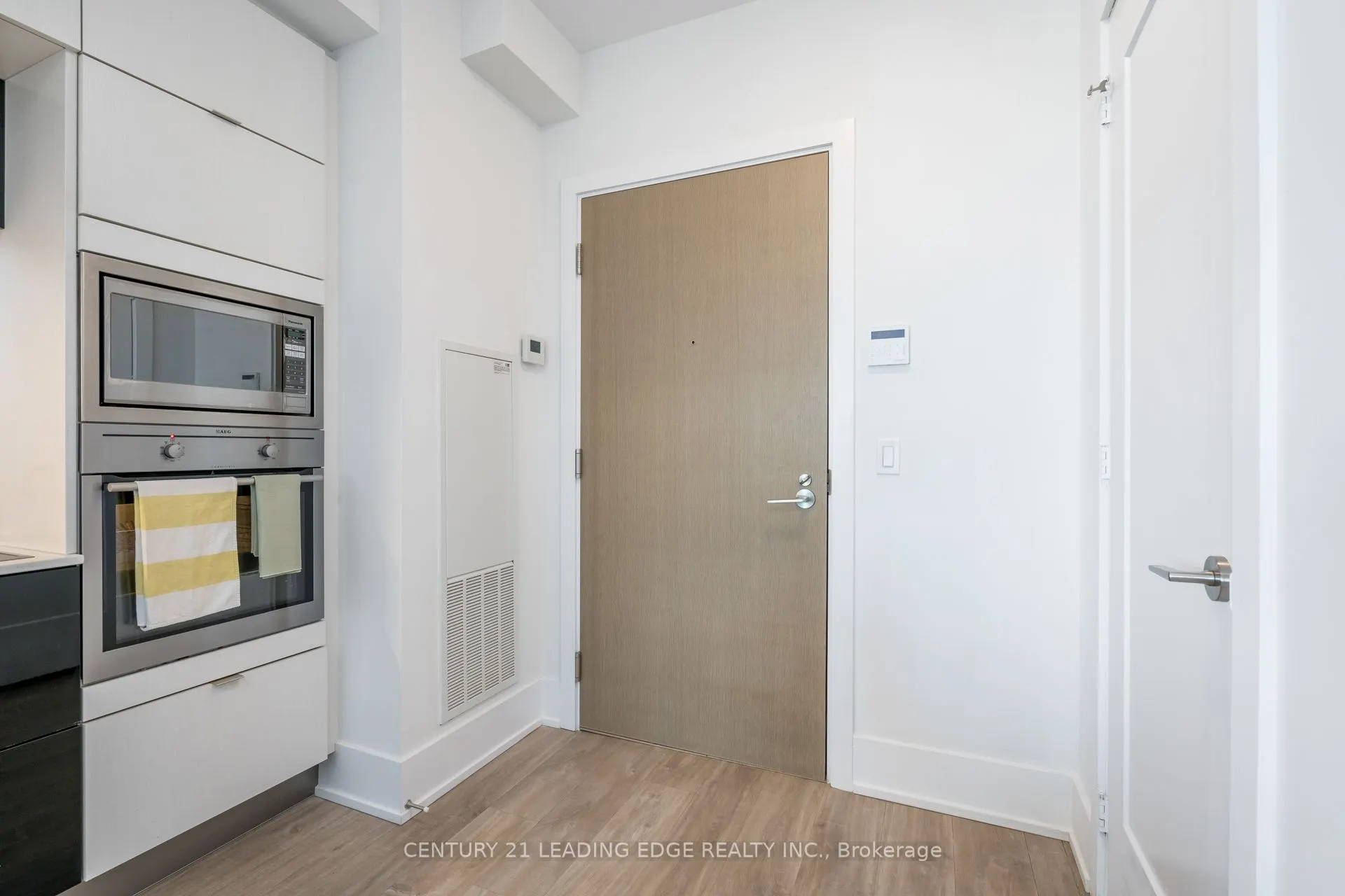 1 Edgewater Drive, #919