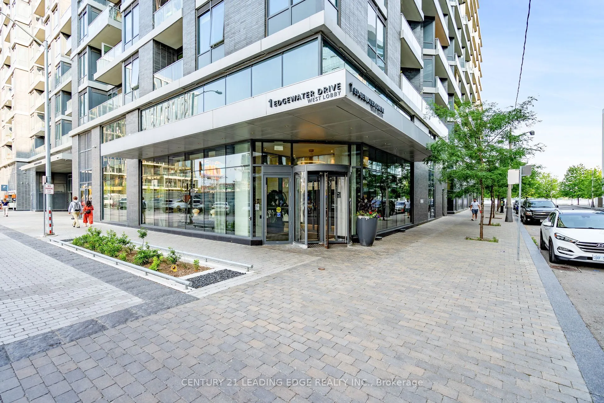1 Edgewater Drive, #919