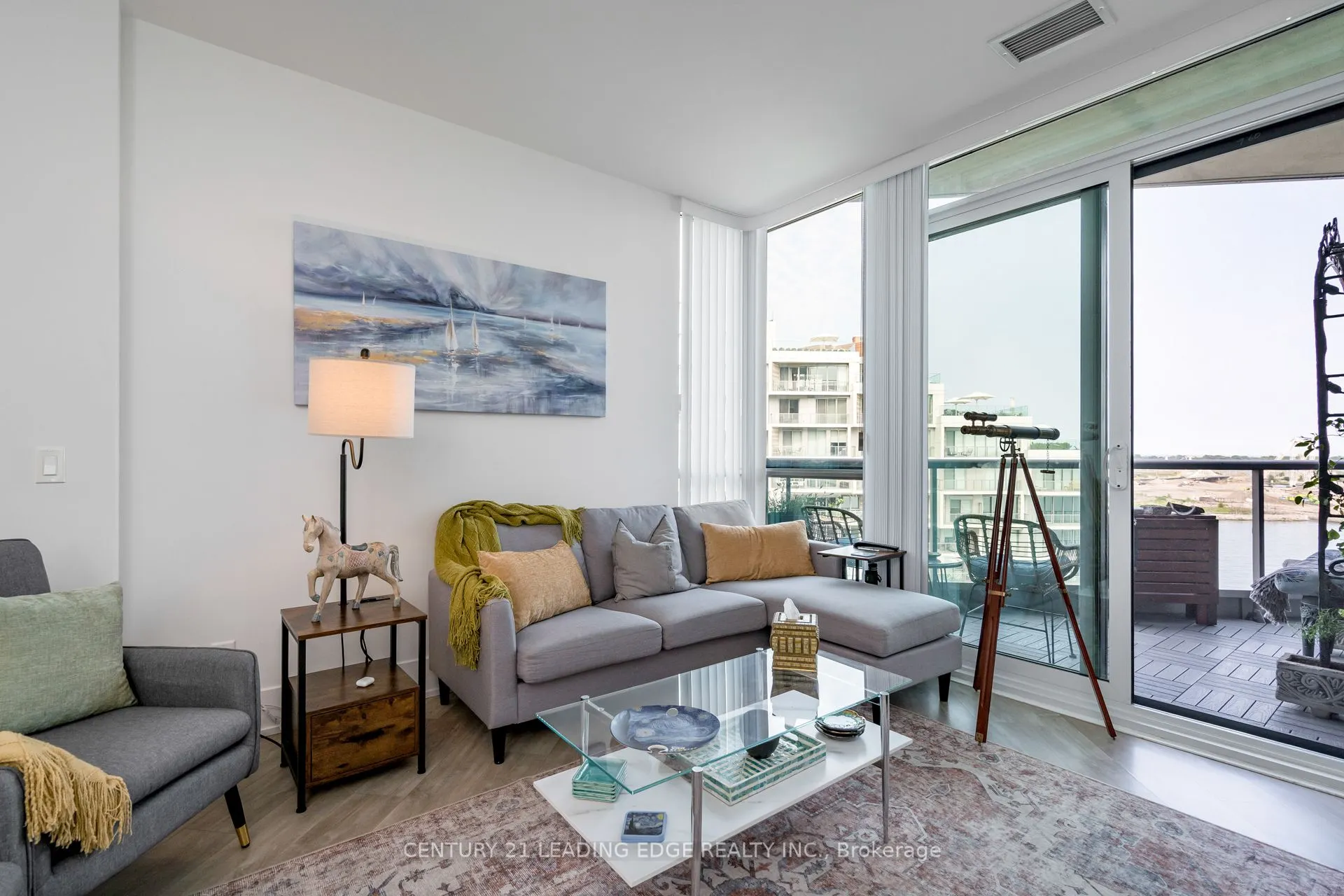 1 Edgewater Drive, #919