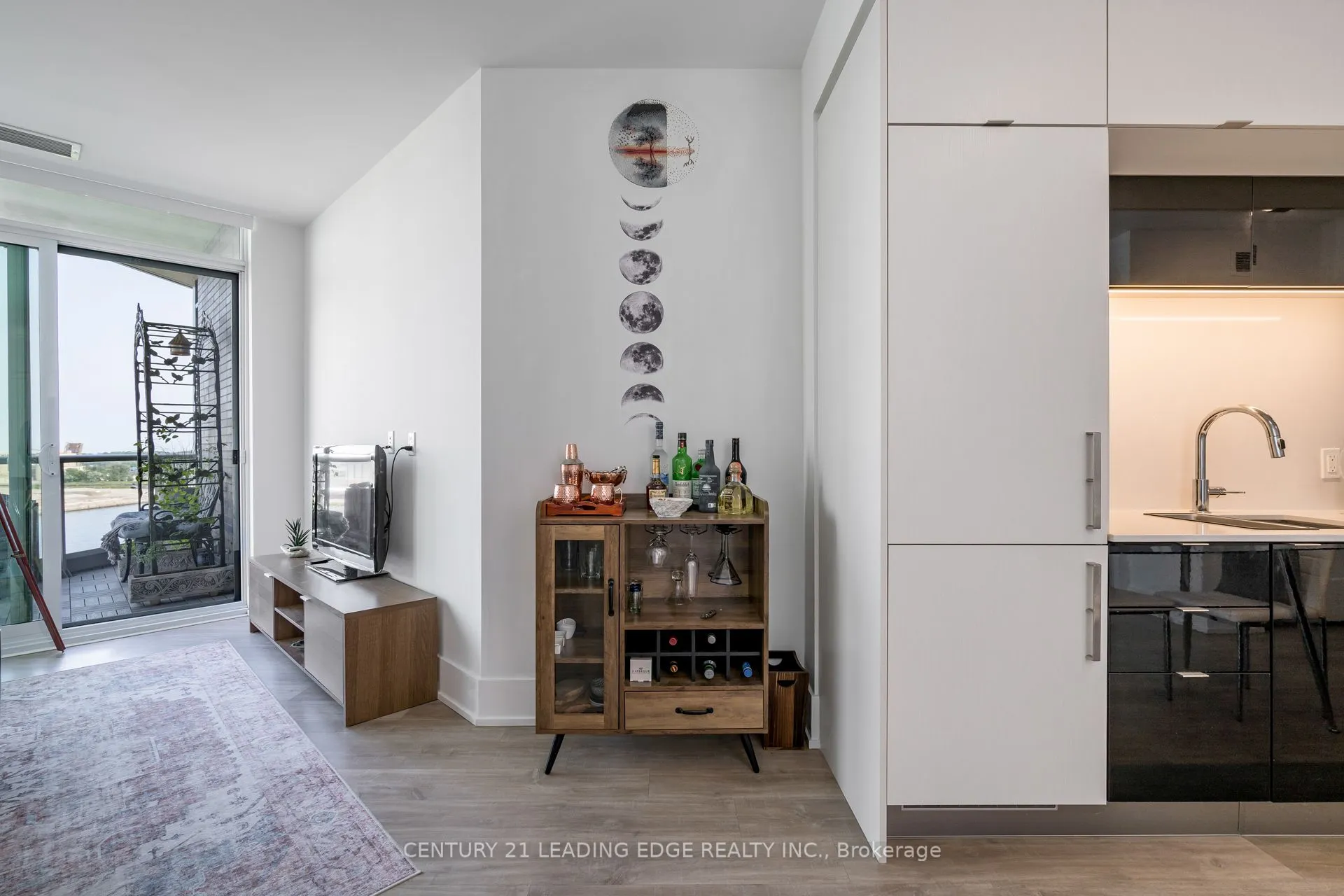 1 Edgewater Drive, #919