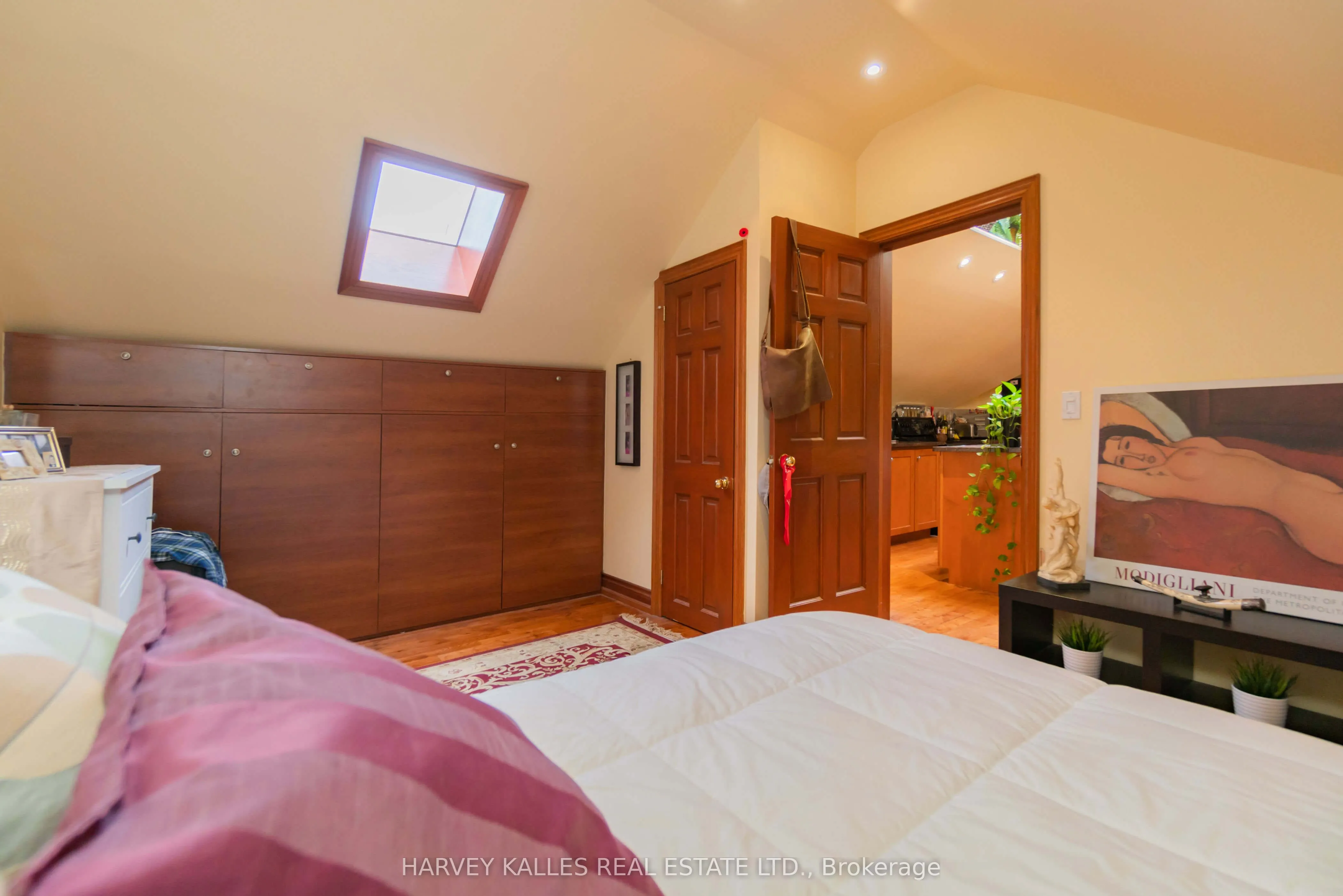 37 Metcalfe Street, #5
