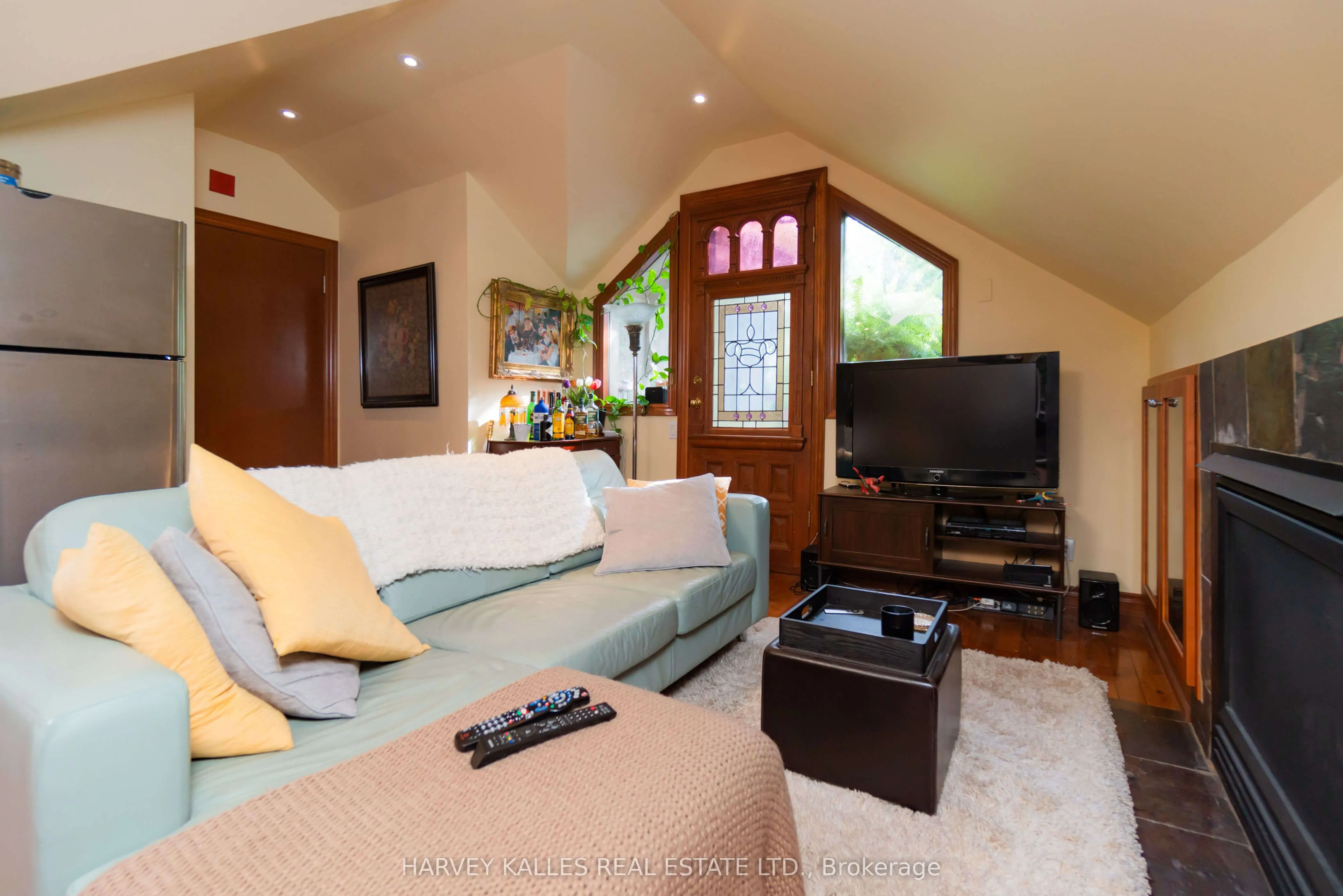 37 Metcalfe Street, #5