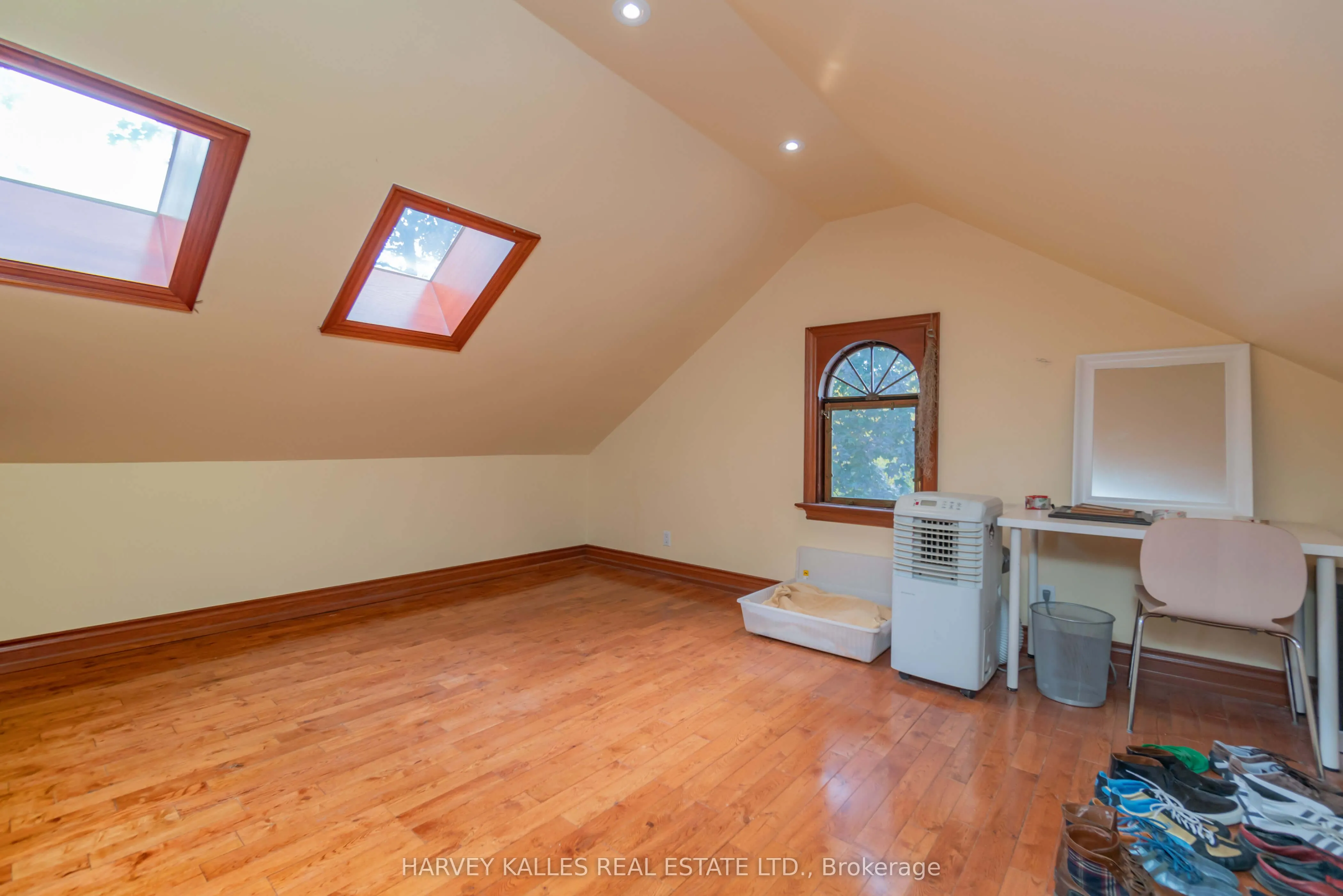 37 Metcalfe Street, #5