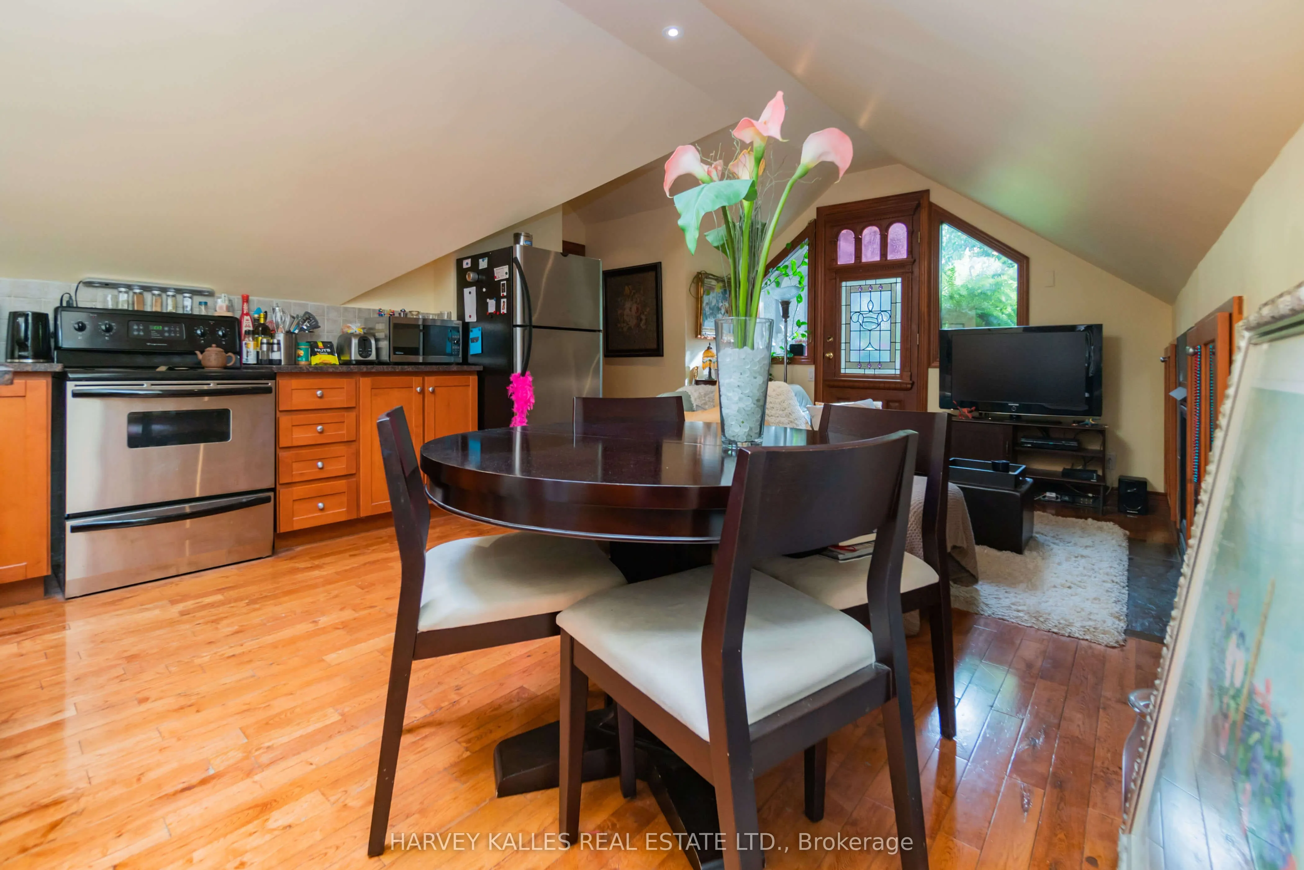 37 Metcalfe Street, #5