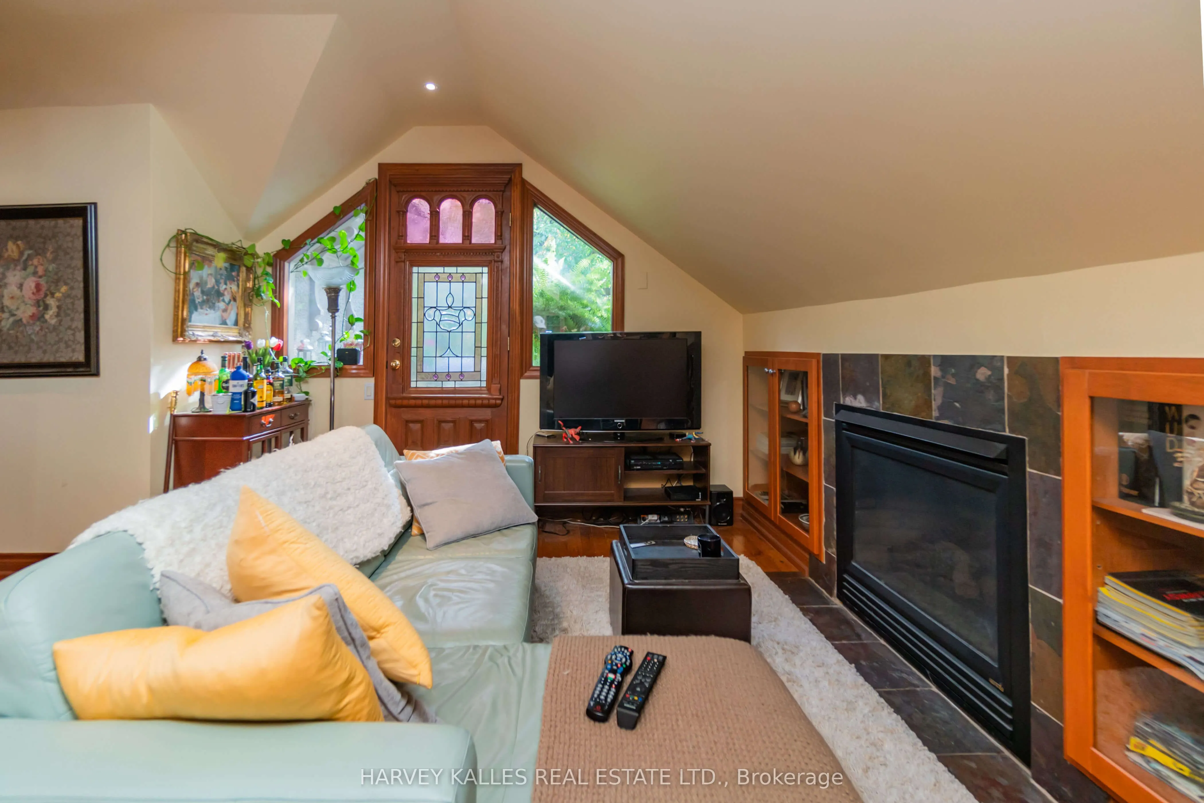 37 Metcalfe Street, #5
