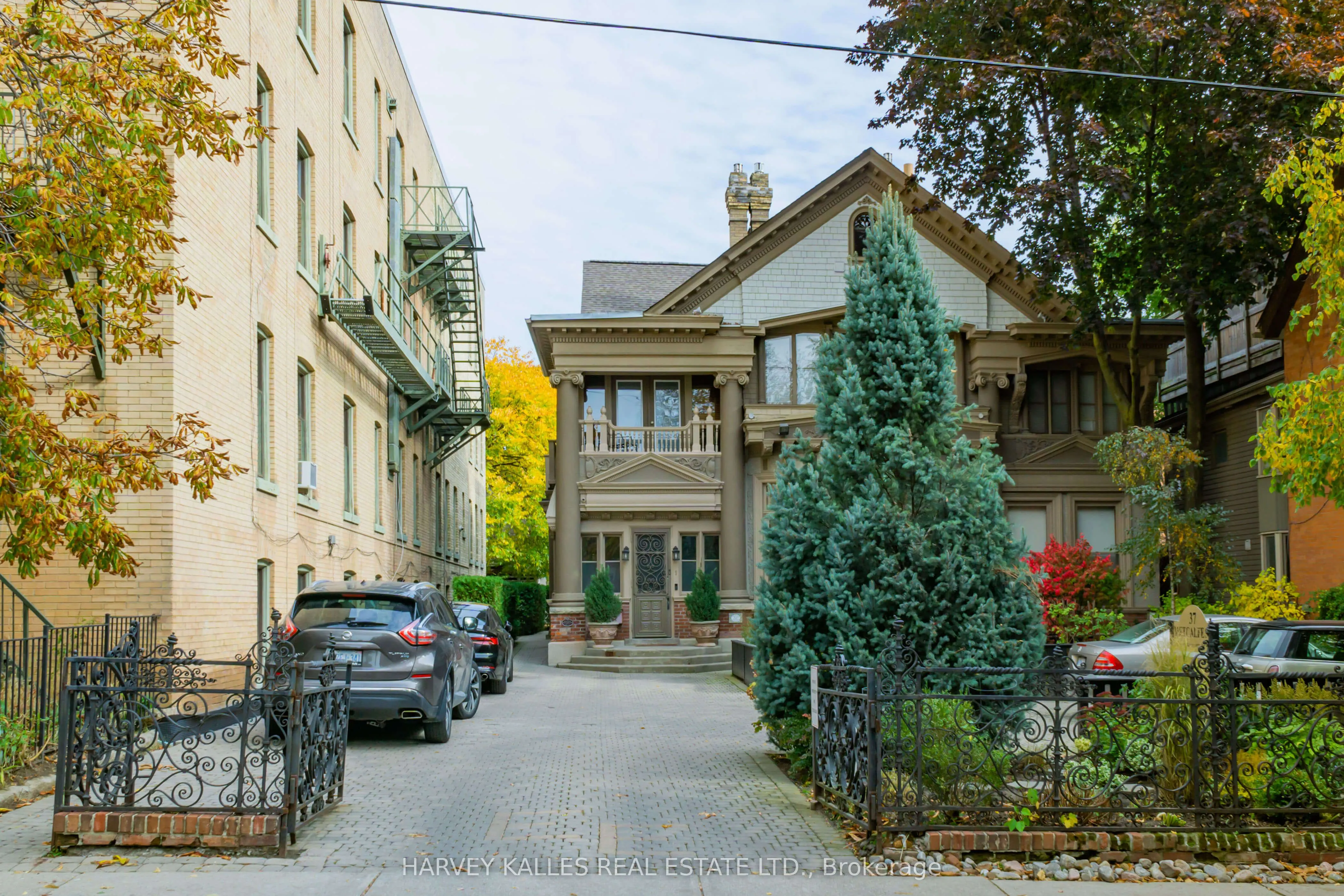 37 Metcalfe Street, #5