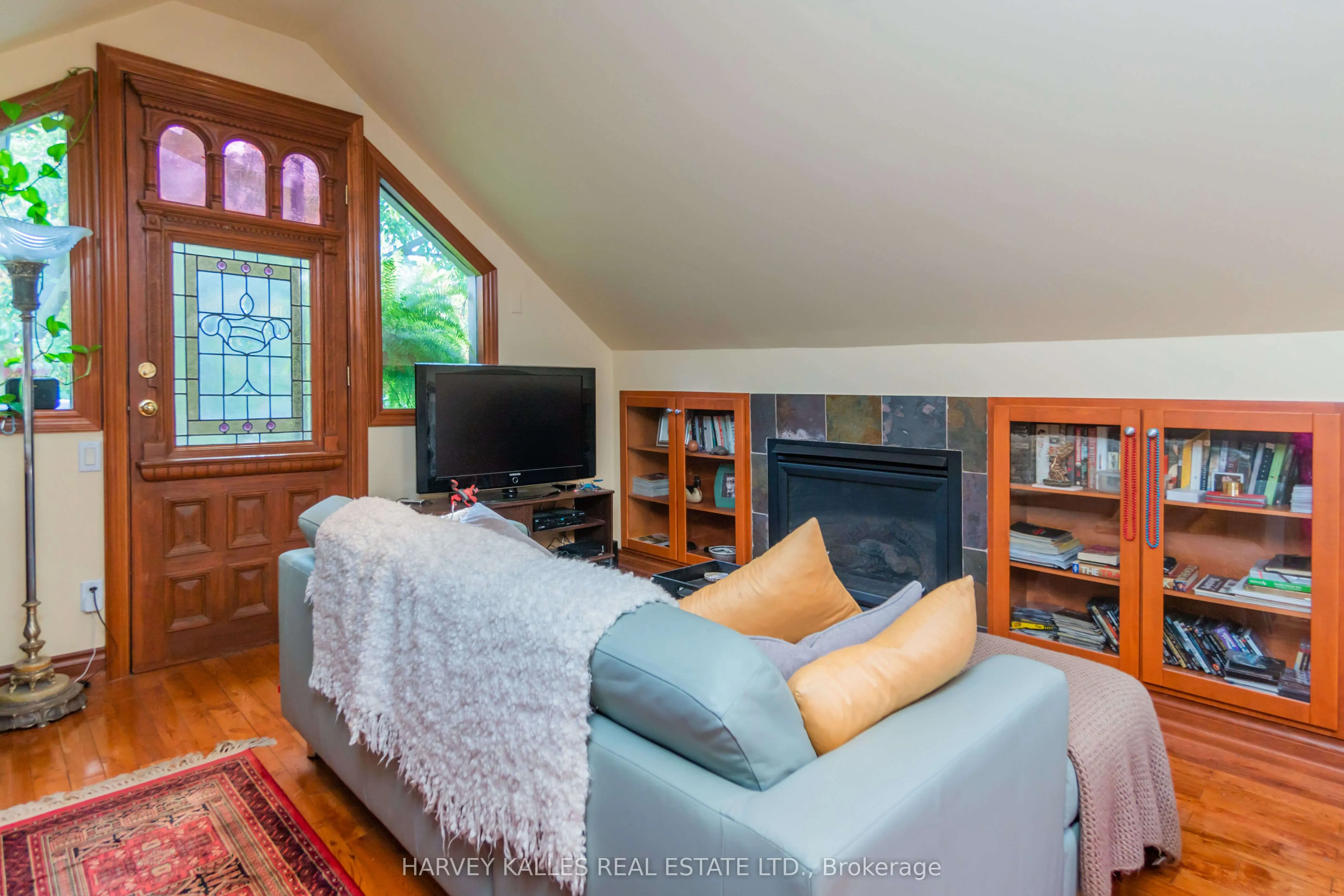 37 Metcalfe Street, #5