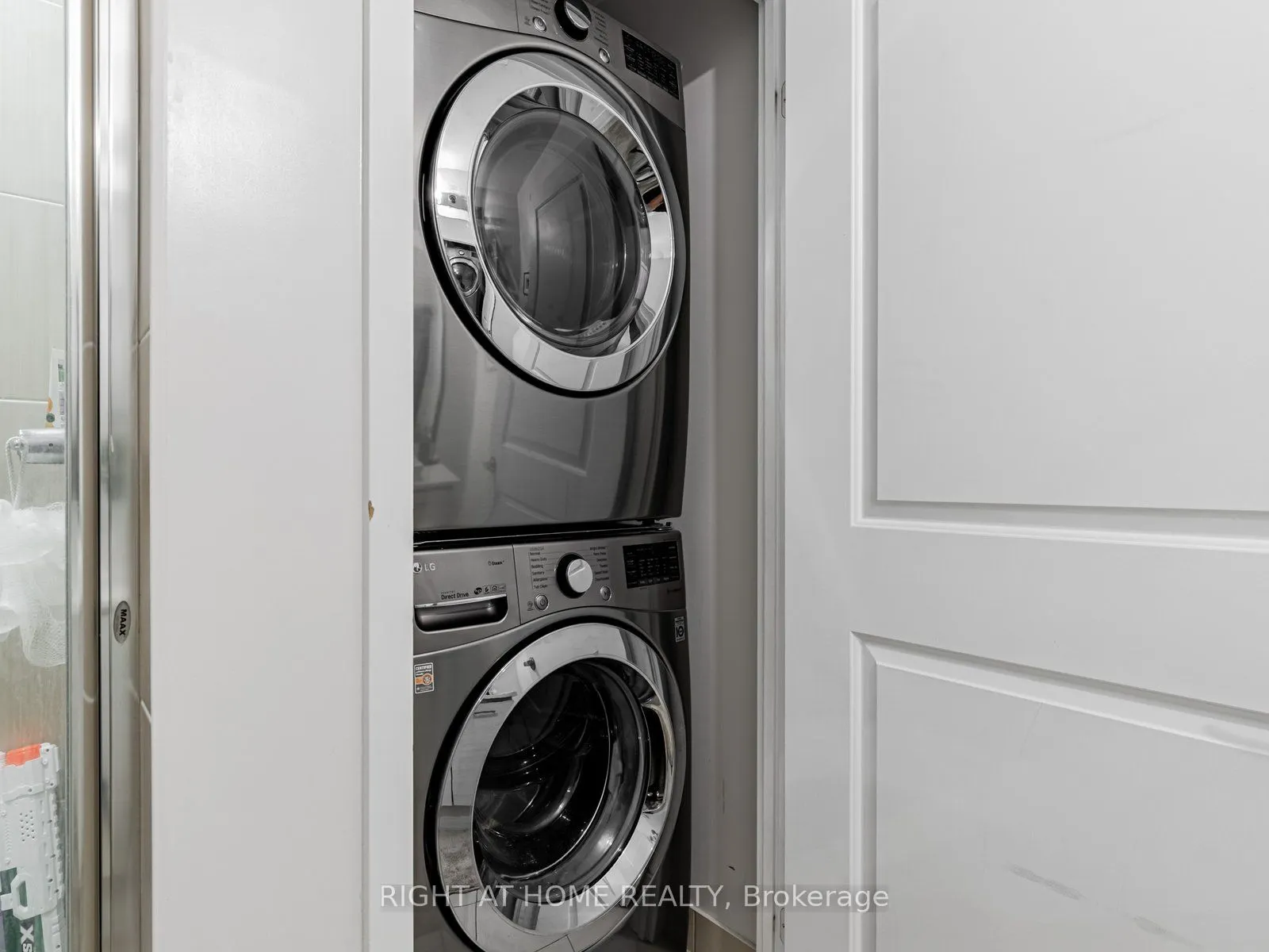 26 Norton Avenue, #1603